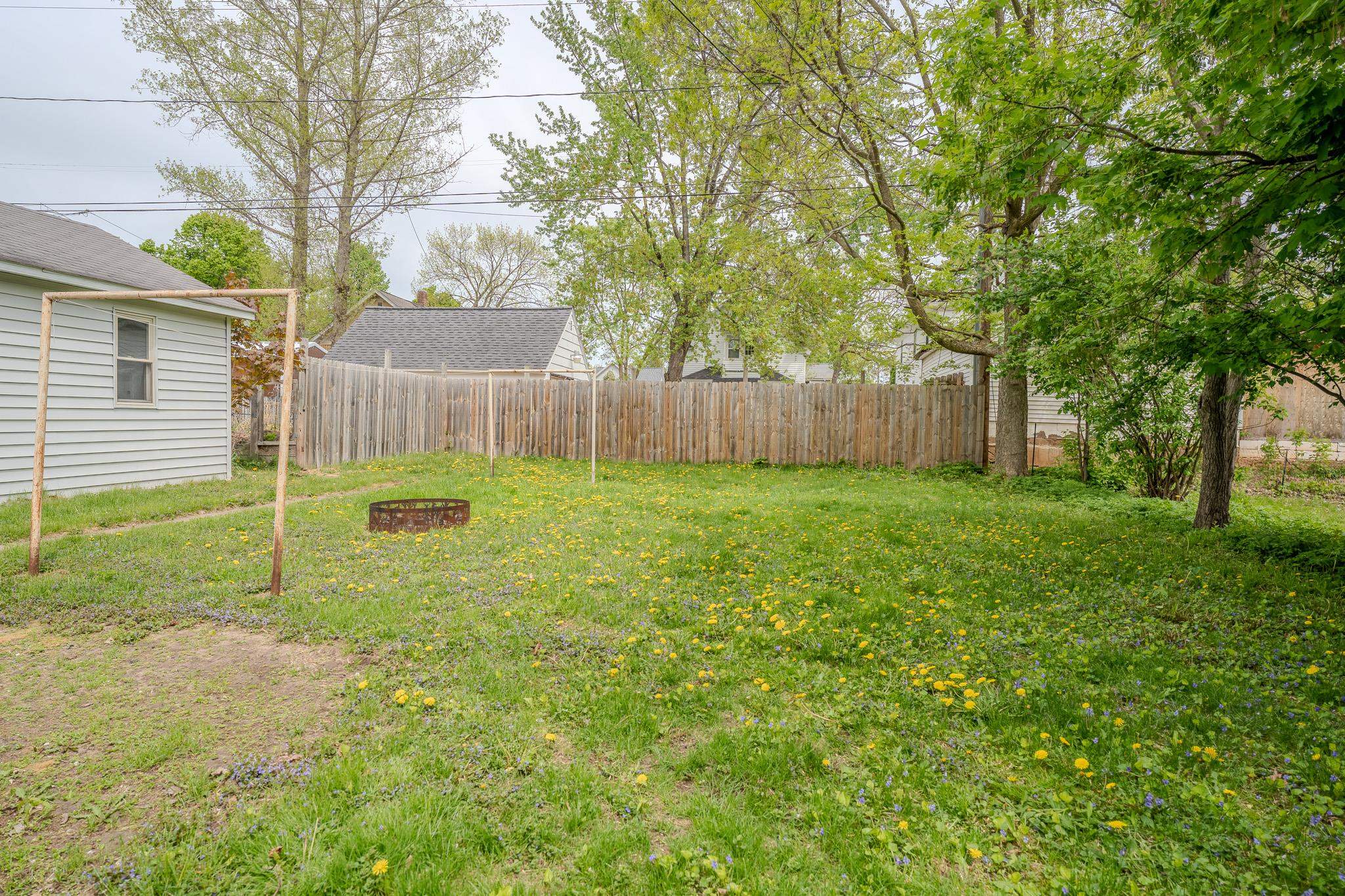 209 N 5TH AVENUE, Wausau, Wisconsin 54401, 2 Bedrooms Bedrooms, ,1 BathroomBathrooms,Residential,For Sale,209 N 5TH AVENUE,22502204