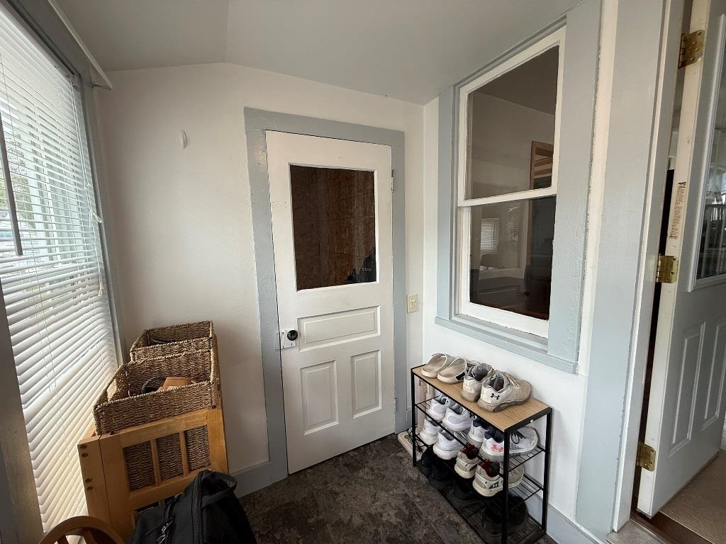908 N 7TH AVENUE, Wausau, Wisconsin 54401, 1 Bedroom Bedrooms, ,1 BathroomBathrooms,Residential,For Sale,908 N 7TH AVENUE,22502208