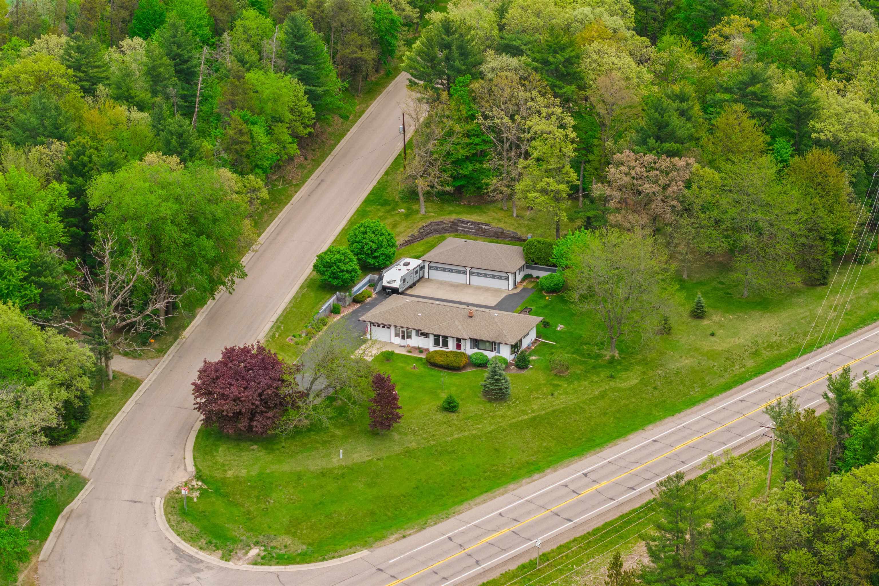 6307 OLD AMISH ROAD, Plover, Wisconsin 54467, 2 Bedrooms Bedrooms, ,2 BathroomsBathrooms,Residential,For Sale,6307 OLD AMISH ROAD,22502214