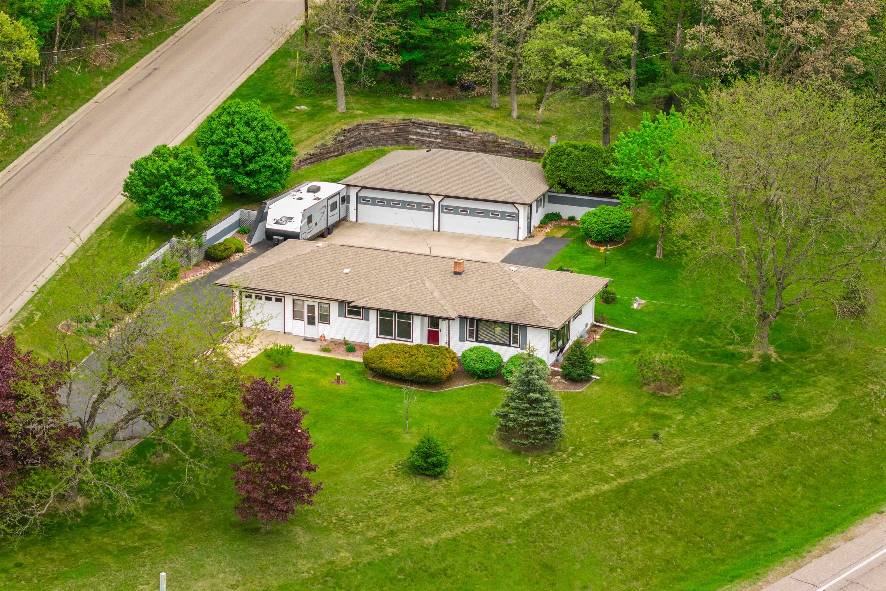 6307 OLD AMISH ROAD, Plover, Wisconsin 54467, 2 Bedrooms Bedrooms, ,2 BathroomsBathrooms,Residential,For Sale,6307 OLD AMISH ROAD,22502214