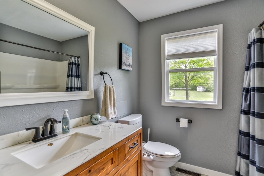 2915 NORTHWESTERN AVE, Wausau, Wisconsin 54403, 5 Bedrooms Bedrooms, ,3 BathroomsBathrooms,Residential,For Sale,2915 NORTHWESTERN AVE,22502220