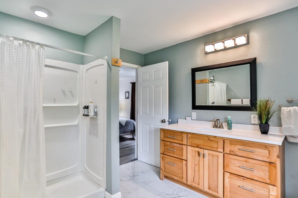 2915 NORTHWESTERN AVE, Wausau, Wisconsin 54403, 5 Bedrooms Bedrooms, ,3 BathroomsBathrooms,Residential,For Sale,2915 NORTHWESTERN AVE,22502220