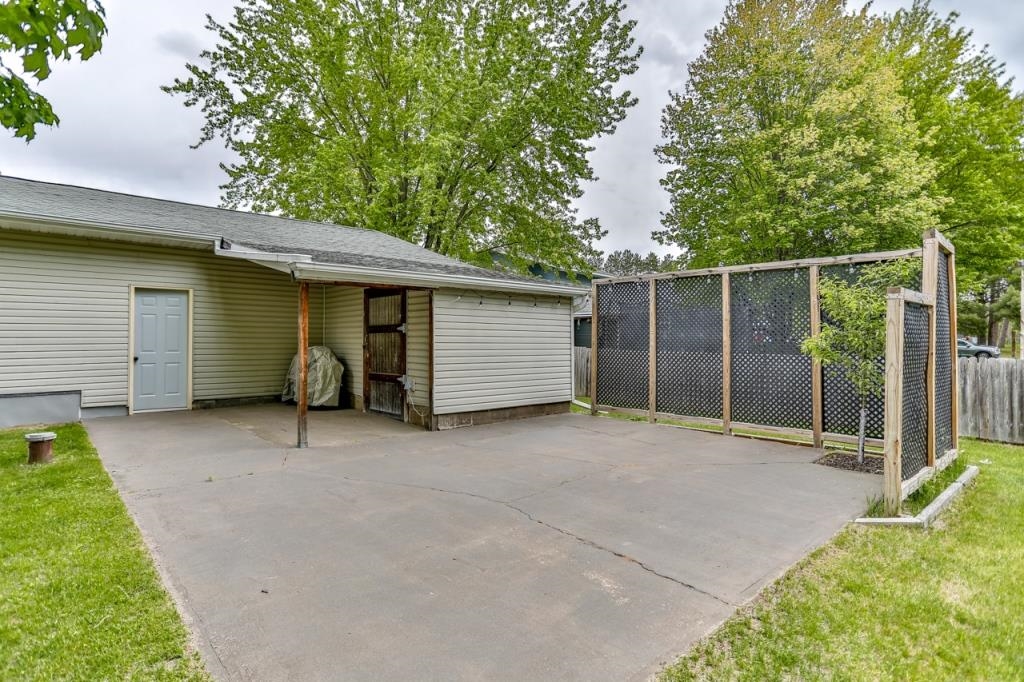 2915 NORTHWESTERN AVE, Wausau, Wisconsin 54403, 5 Bedrooms Bedrooms, ,3 BathroomsBathrooms,Residential,For Sale,2915 NORTHWESTERN AVE,22502220