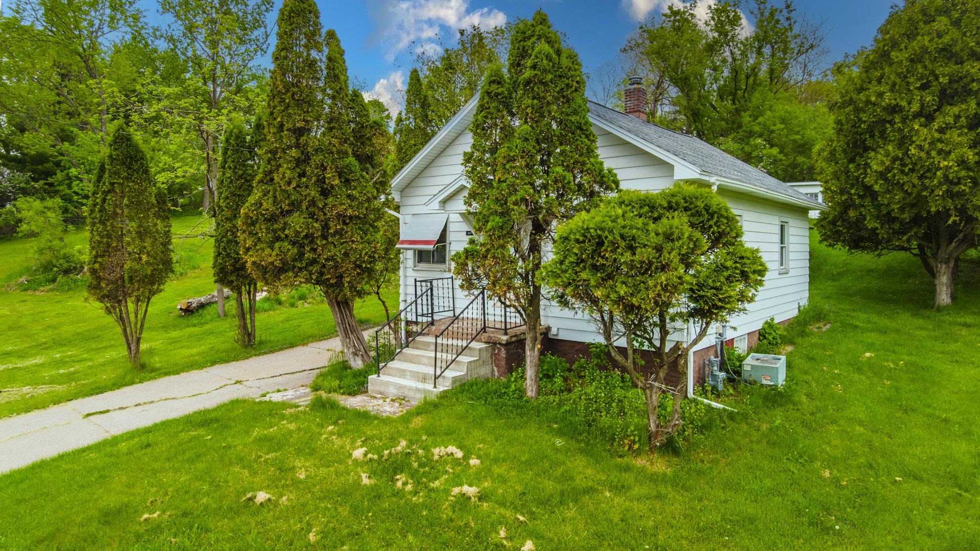 1218 KICKBUSCH STREET, Wausau, Wisconsin 54403, 2 Bedrooms Bedrooms, ,1 BathroomBathrooms,Residential,For Sale,1218 KICKBUSCH STREET,22502221