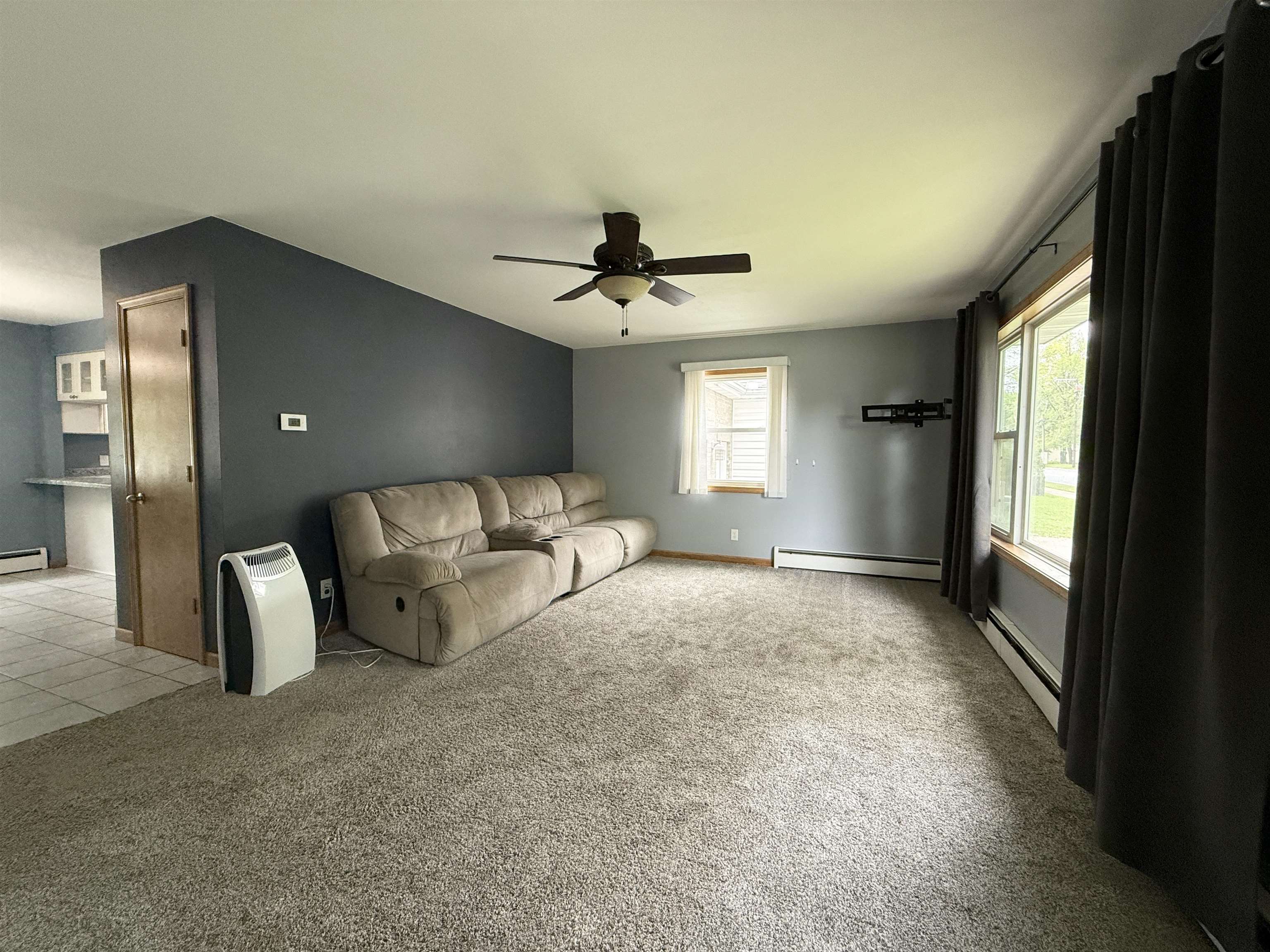 1208 E BLODGETT STREET, Marshfield, Wisconsin 54449, 3 Bedrooms Bedrooms, ,2 BathroomsBathrooms,Residential,For Sale,1208 E BLODGETT STREET,22502222