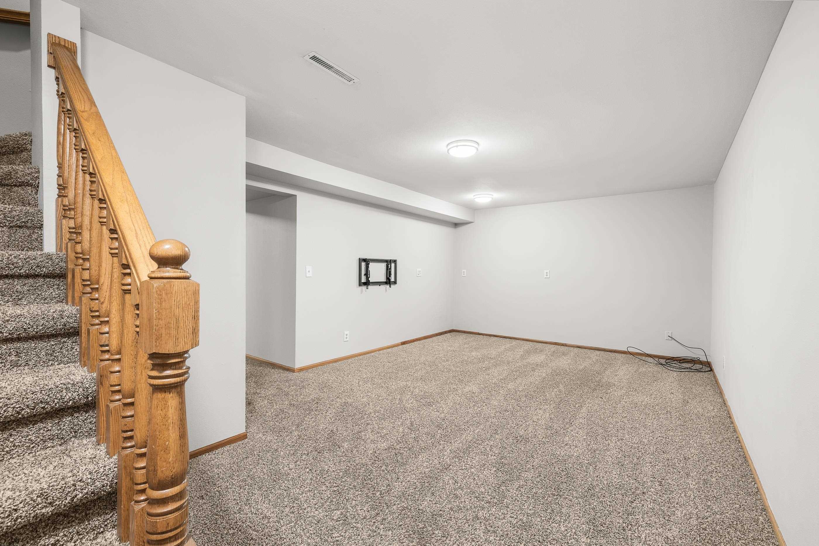 3224 PARKWOOD DRIVE, Stevens Point, Wisconsin 54481, 4 Bedrooms Bedrooms, ,3 BathroomsBathrooms,Residential,For Sale,3224 PARKWOOD DRIVE,22502224
