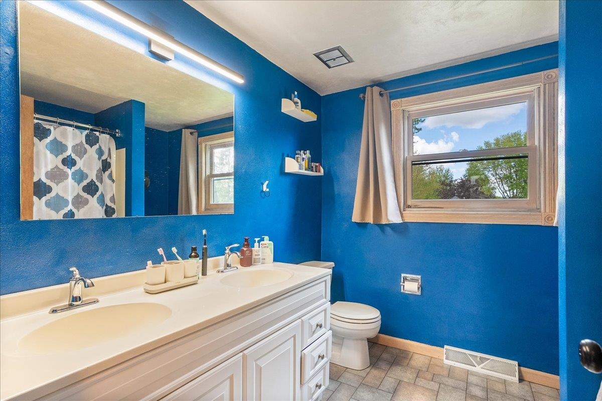 118411 SPRINGFIELD DRIVE, Stratford, Wisconsin 54484, 3 Bedrooms Bedrooms, ,2 BathroomsBathrooms,Residential,For Sale,118411 SPRINGFIELD DRIVE,22502228