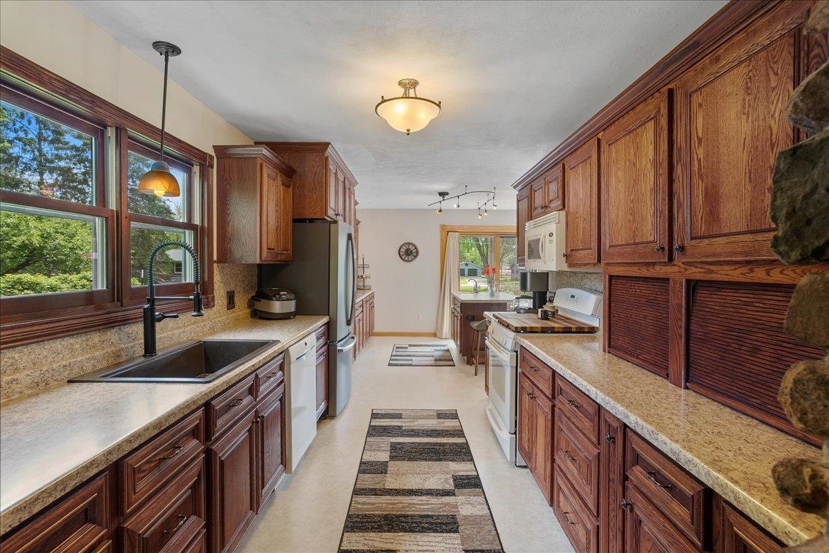 118411 SPRINGFIELD DRIVE, Stratford, Wisconsin 54484, 3 Bedrooms Bedrooms, ,2 BathroomsBathrooms,Residential,For Sale,118411 SPRINGFIELD DRIVE,22502228