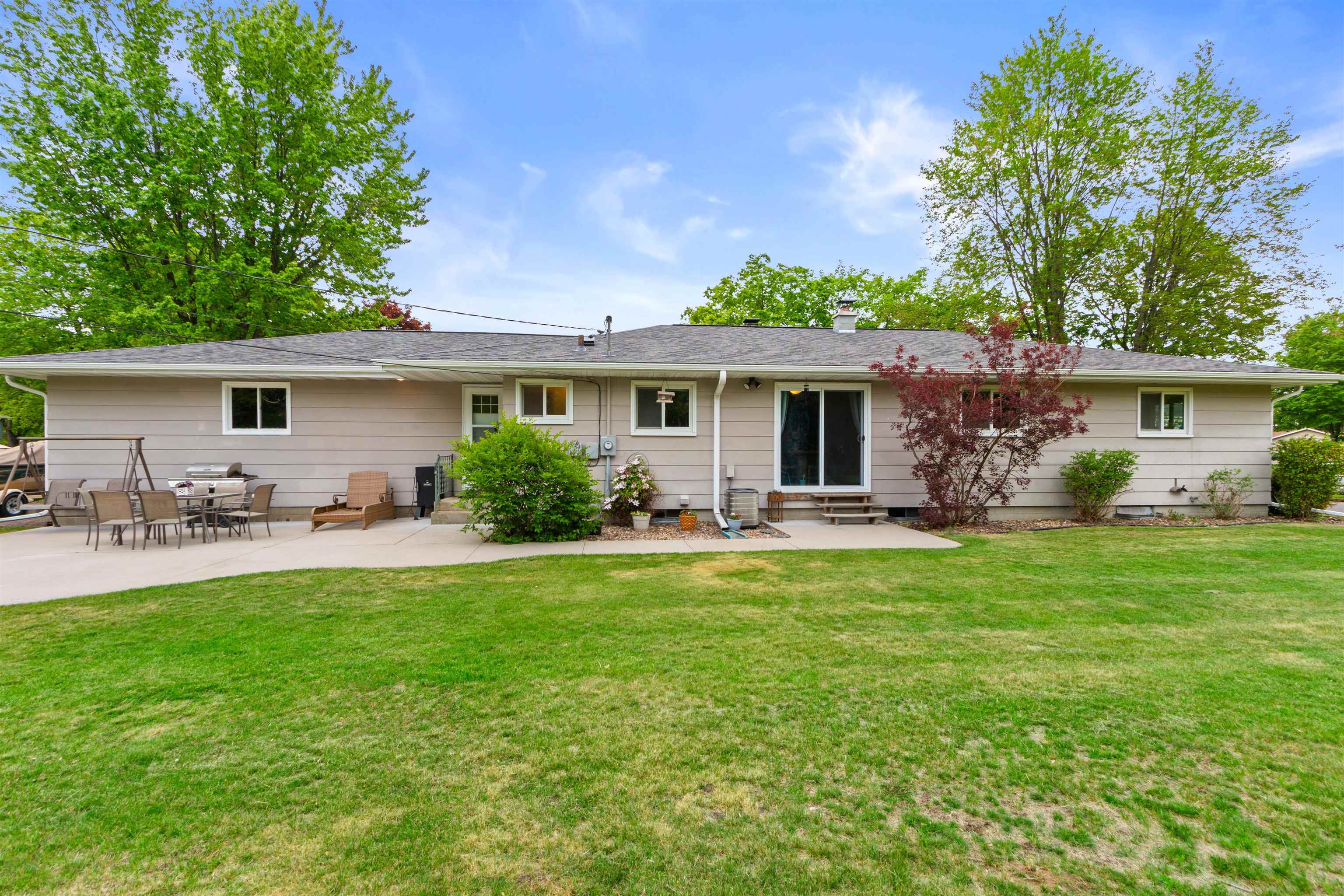 1651 4TH STREET, Port Edwards, Wisconsin 54469, 4 Bedrooms Bedrooms, ,2 BathroomsBathrooms,Residential,For Sale,1651 4TH STREET,22502231