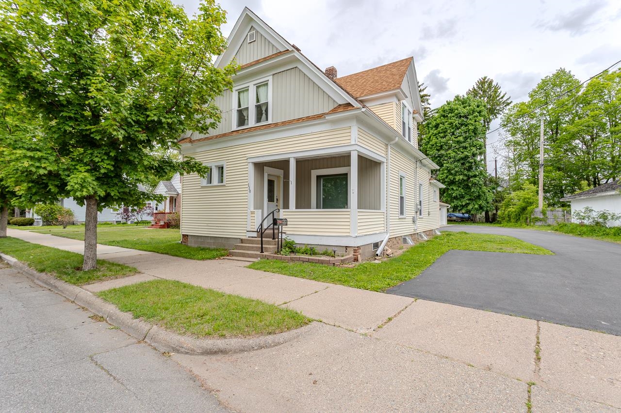 110 MILLER AVENUE, Wausau, Wisconsin 54403, 4 Bedrooms Bedrooms, ,2 BathroomsBathrooms,Residential,For Sale,110 MILLER AVENUE,22502236