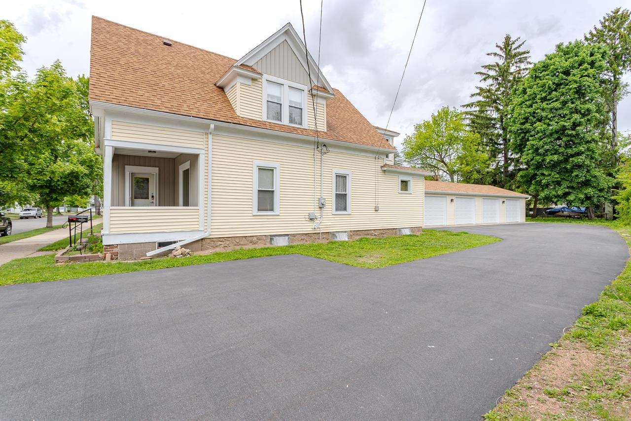 110 MILLER AVENUE, Wausau, Wisconsin 54403, 4 Bedrooms Bedrooms, ,2 BathroomsBathrooms,Residential,For Sale,110 MILLER AVENUE,22502236