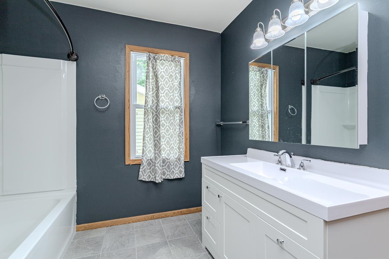 110 MILLER AVENUE, Wausau, Wisconsin 54403, 4 Bedrooms Bedrooms, ,2 BathroomsBathrooms,Residential,For Sale,110 MILLER AVENUE,22502236