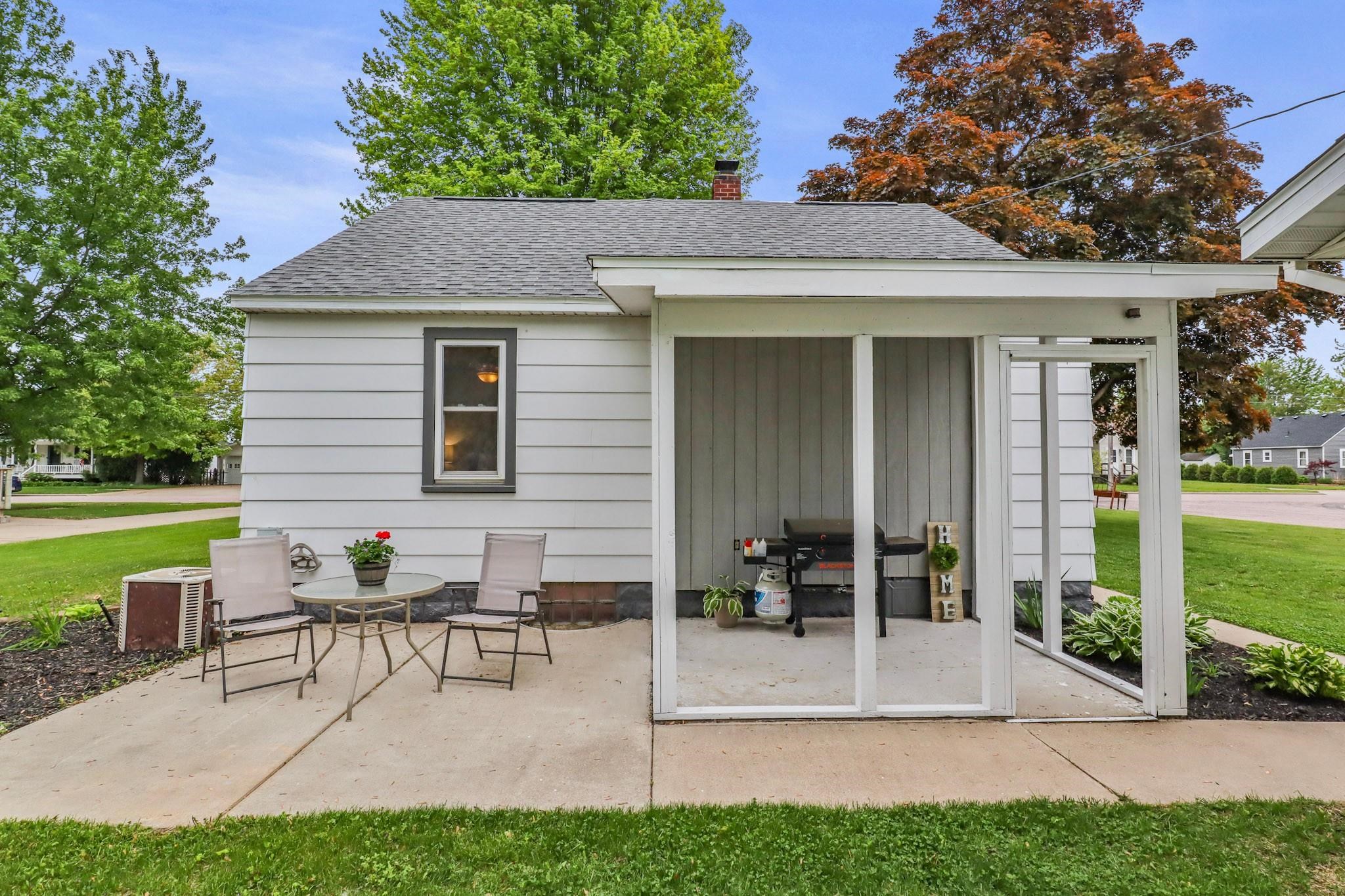 340 12TH STREET SOUTH, Wisconsin Rapids, Wisconsin 54494, 3 Bedrooms Bedrooms, ,2 BathroomsBathrooms,Residential,For Sale,340 12TH STREET SOUTH,22502237