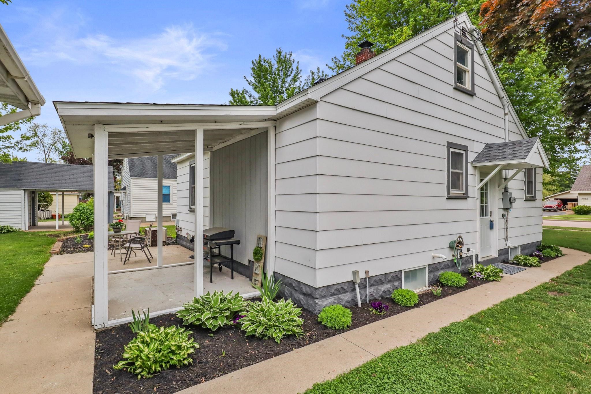 340 12TH STREET SOUTH, Wisconsin Rapids, Wisconsin 54494, 3 Bedrooms Bedrooms, ,2 BathroomsBathrooms,Residential,For Sale,340 12TH STREET SOUTH,22502237