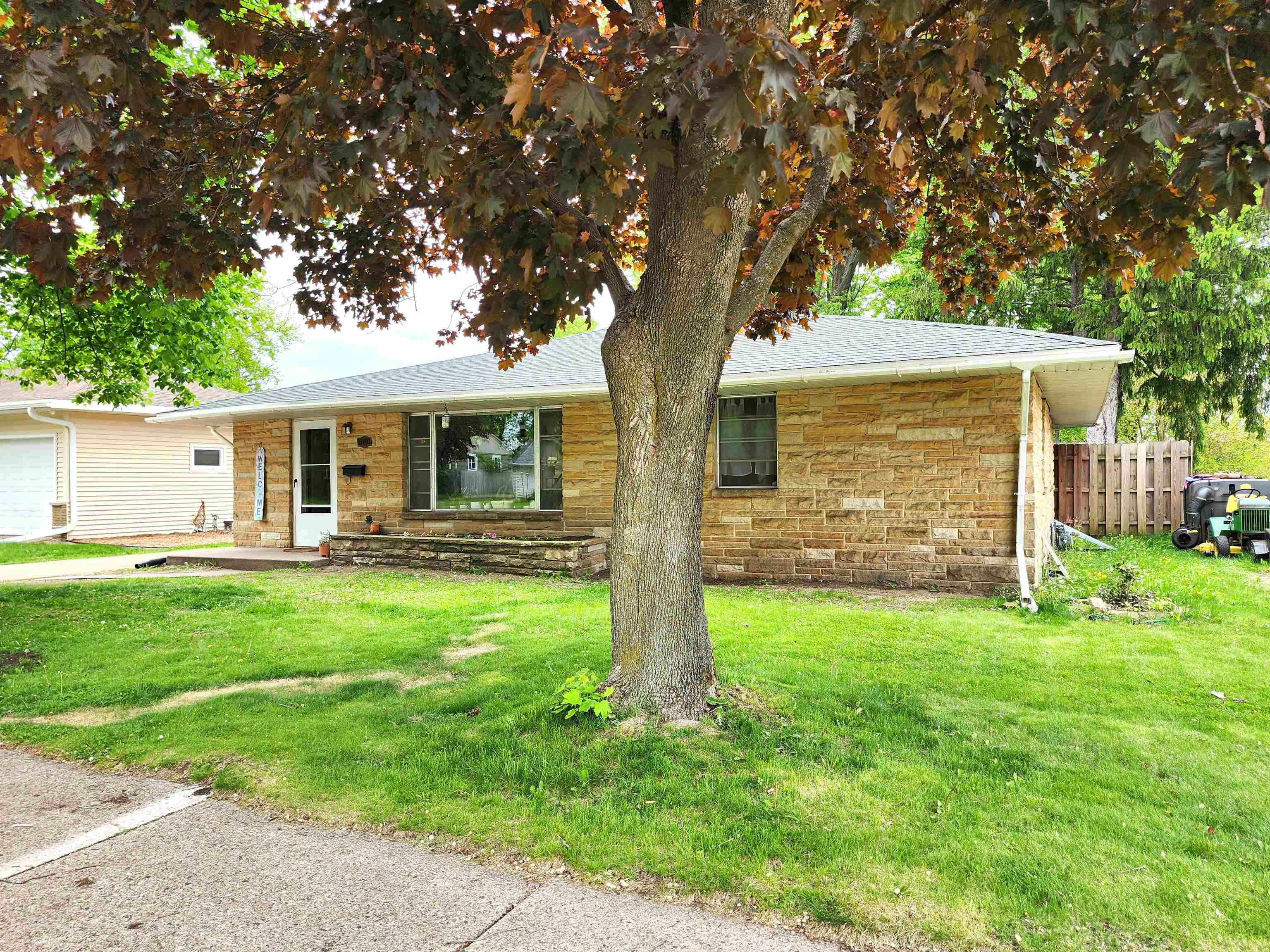 1130 10TH STREET SOUTH, Wisconsin Rapids, Wisconsin 54494, 4 Bedrooms Bedrooms, ,2 BathroomsBathrooms,Residential,For Sale,1130 10TH STREET SOUTH,22502239