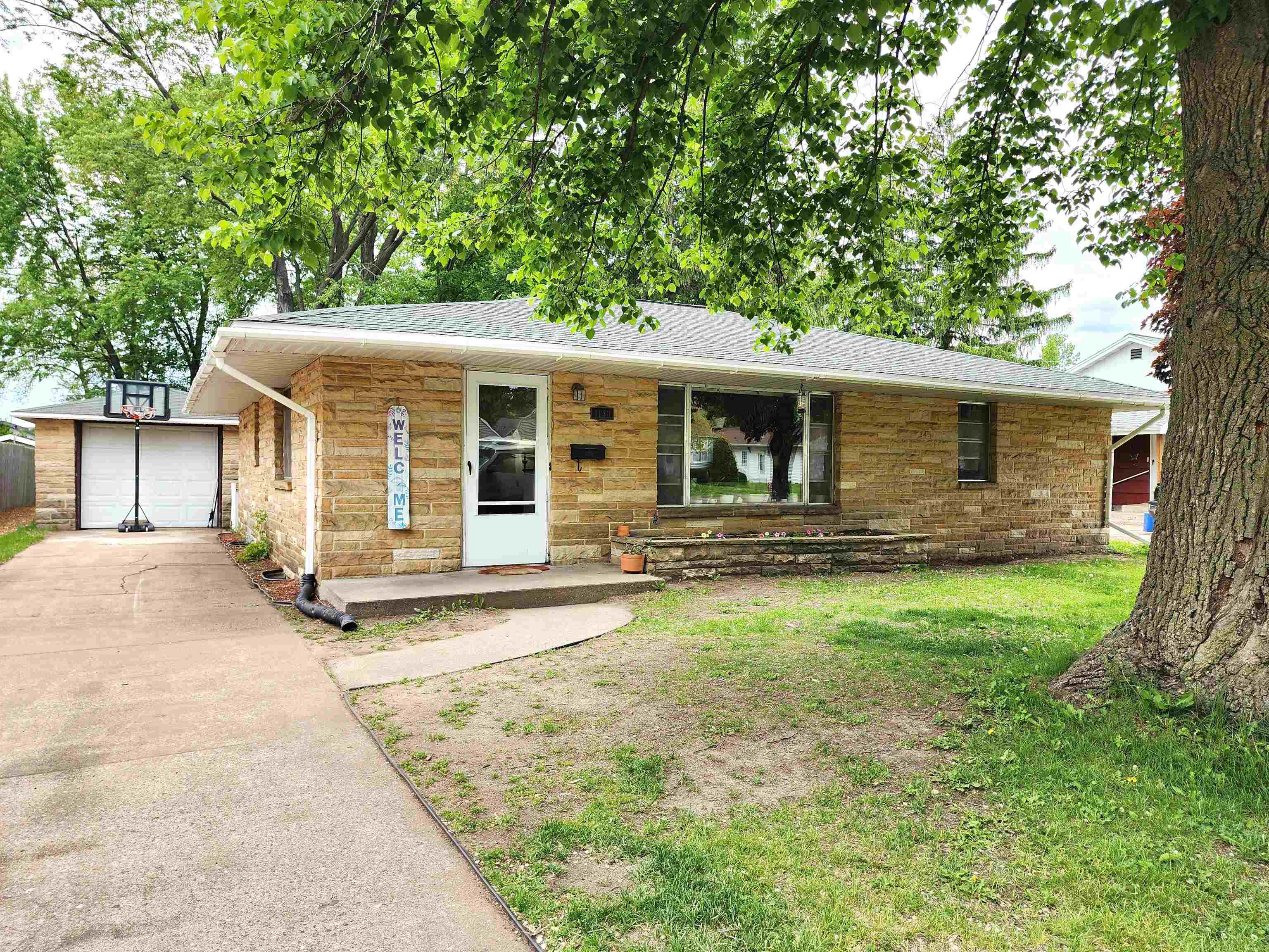 1130 10TH STREET SOUTH, Wisconsin Rapids, Wisconsin 54494, 4 Bedrooms Bedrooms, ,2 BathroomsBathrooms,Residential,For Sale,1130 10TH STREET SOUTH,22502239