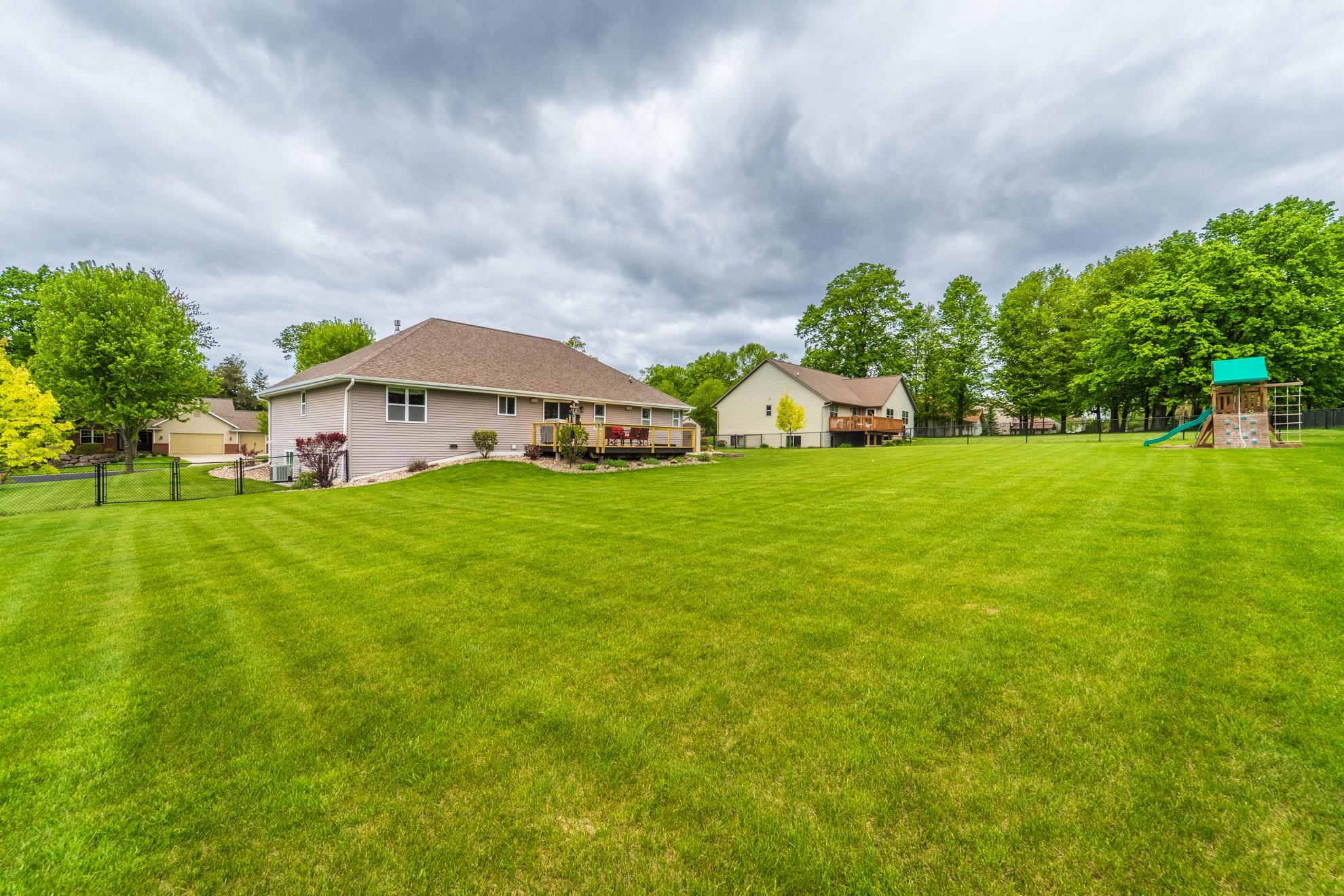 117 ASPEN GROVE LANE, Wausau, Wisconsin 54403, 4 Bedrooms Bedrooms, ,3 BathroomsBathrooms,Residential,For Sale,117 ASPEN GROVE LANE,22502241