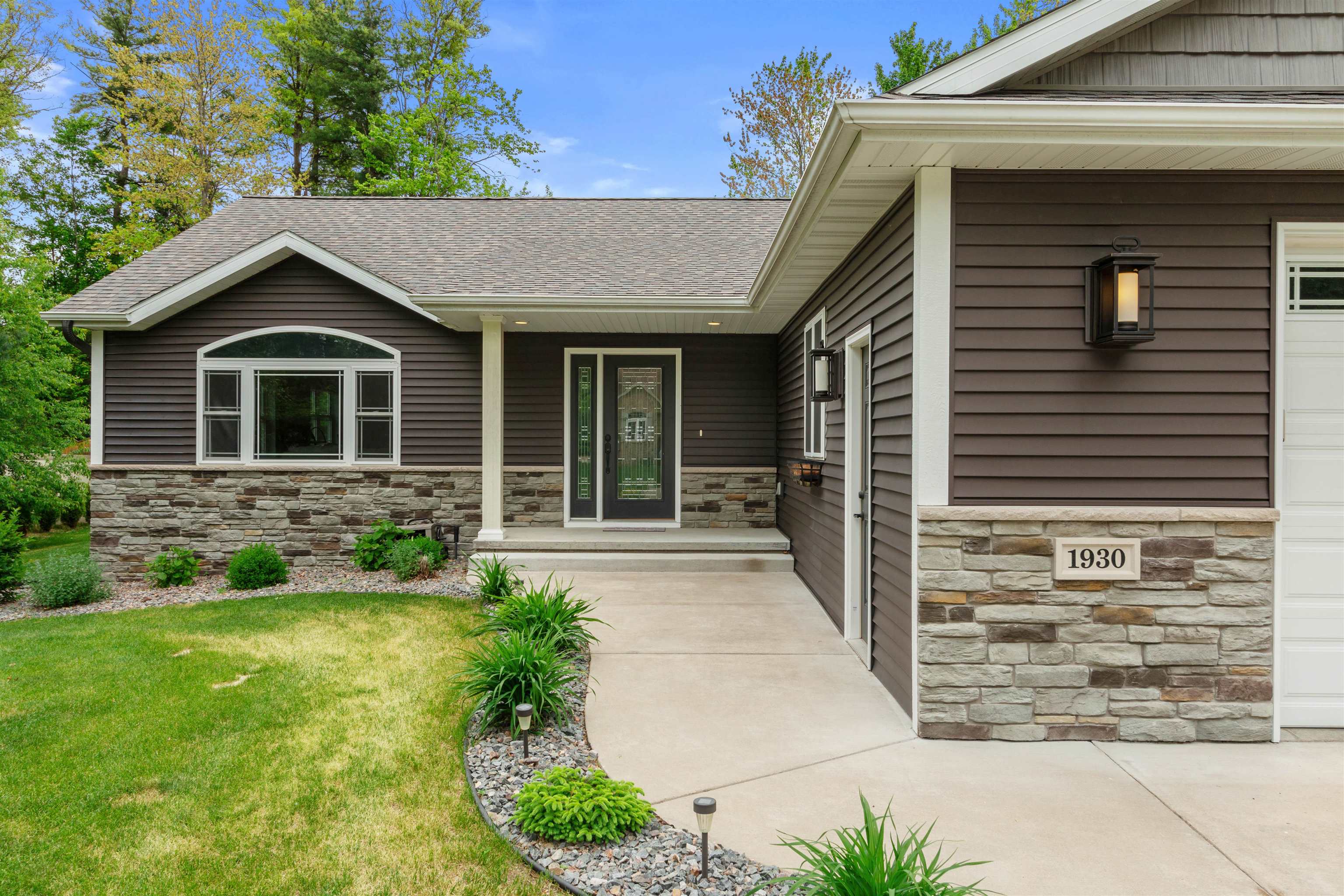 1930 WATERVIEW BOULEVARD, Plover, Wisconsin 54467, 3 Bedrooms Bedrooms, ,2 BathroomsBathrooms,Residential,For Sale,1930 WATERVIEW BOULEVARD,22502249