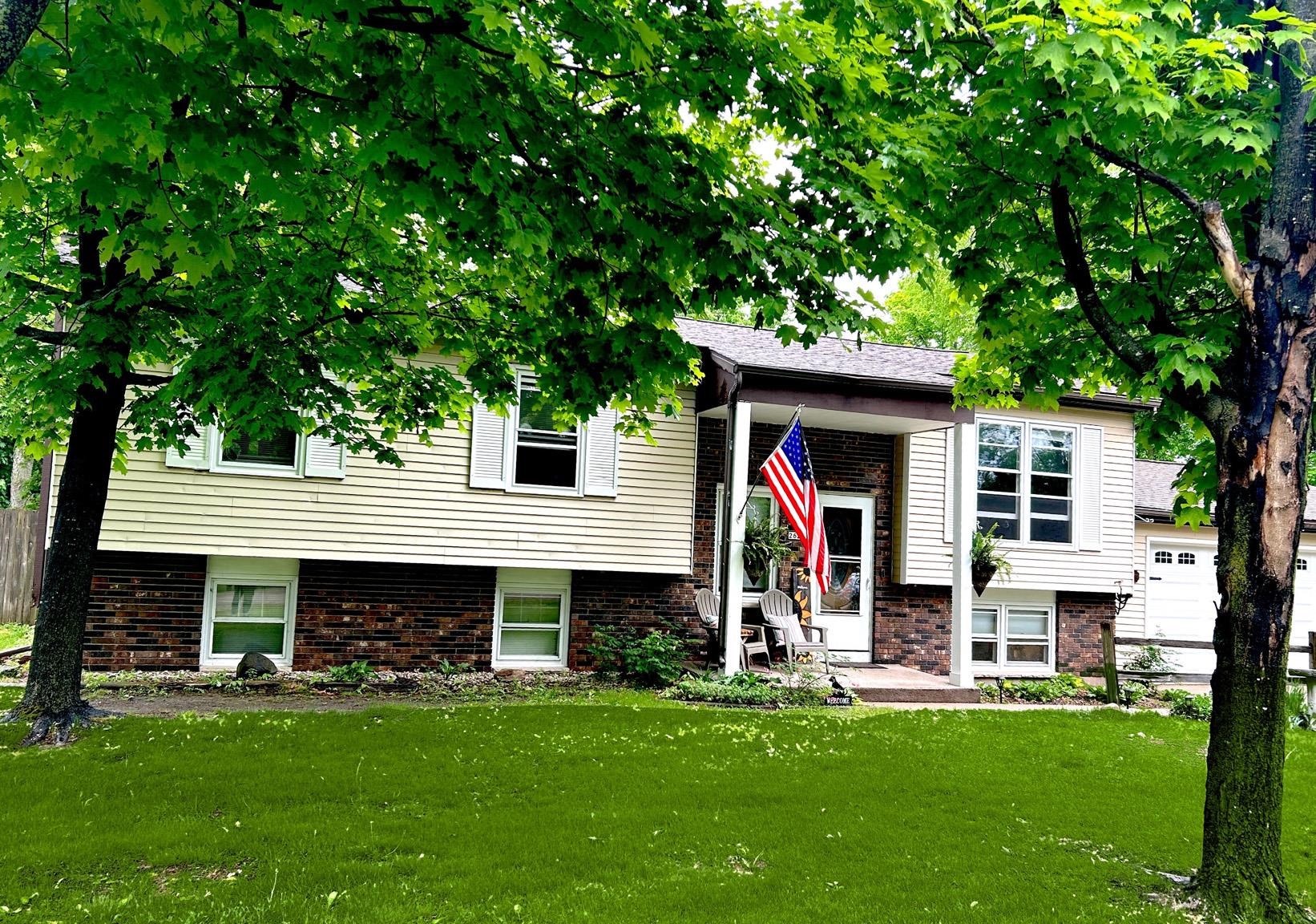 2621 GOLF COURSE ROAD, Wisconsin Rapids, Wisconsin 54494, 4 Bedrooms Bedrooms, ,2 BathroomsBathrooms,Residential,For Sale,2621 GOLF COURSE ROAD,22502250
