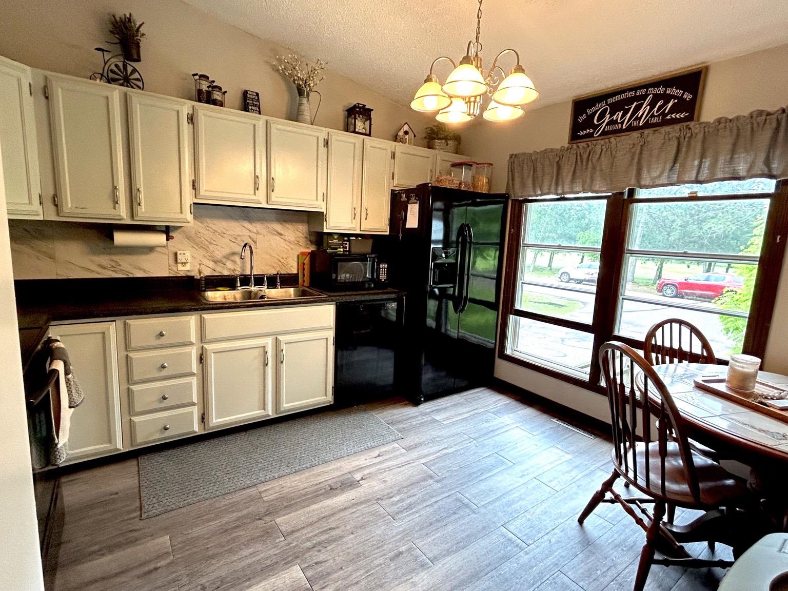 2621 GOLF COURSE ROAD, Wisconsin Rapids, Wisconsin 54494, 4 Bedrooms Bedrooms, ,2 BathroomsBathrooms,Residential,For Sale,2621 GOLF COURSE ROAD,22502250