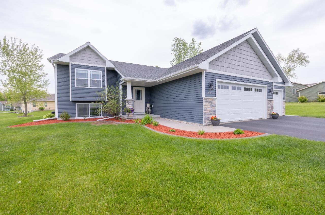 934 WINDWOOD DRIVE, Kronenwetter, Wisconsin 54455, 5 Bedrooms Bedrooms, ,3 BathroomsBathrooms,Residential,For Sale,934 WINDWOOD DRIVE,22502251