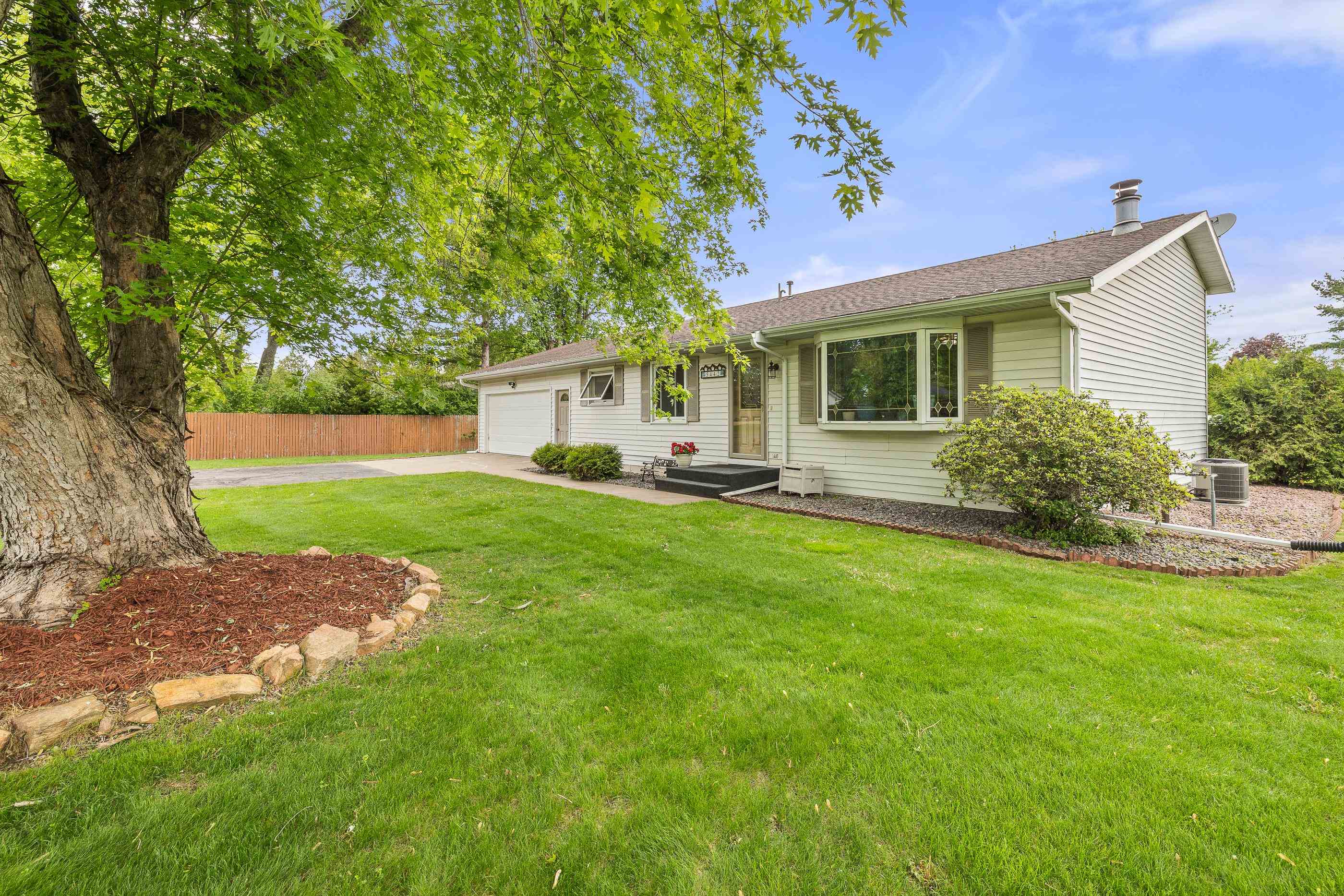 5442 ORIOLE LANE, Stevens Point, Wisconsin 54482, 3 Bedrooms Bedrooms, ,1 BathroomBathrooms,Residential,For Sale,5442 ORIOLE LANE,22502254