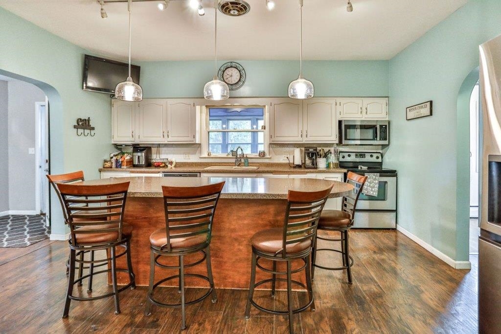 709 W VILLAGE LIMITS ROAD, Athens, Wisconsin 54411, 5 Bedrooms Bedrooms, ,2 BathroomsBathrooms,Residential,For Sale,709 W VILLAGE LIMITS ROAD,22502258