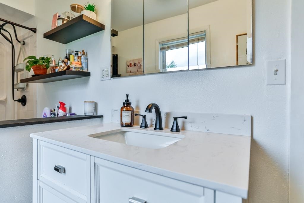 709 W VILLAGE LIMITS ROAD, Athens, Wisconsin 54411, 5 Bedrooms Bedrooms, ,2 BathroomsBathrooms,Residential,For Sale,709 W VILLAGE LIMITS ROAD,22502258
