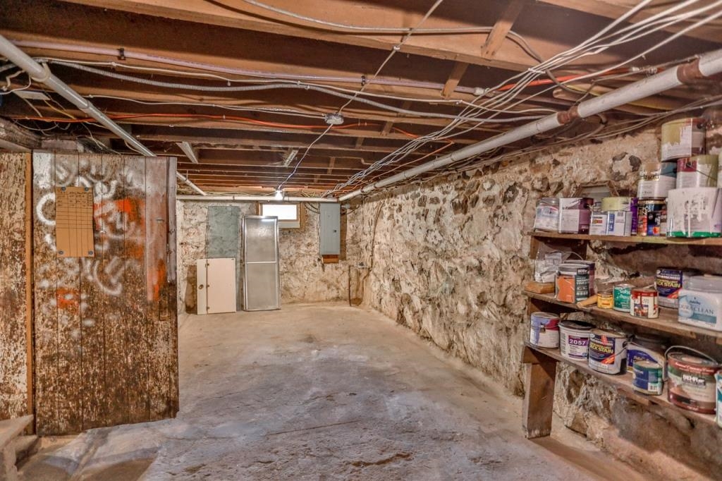 709 W VILLAGE LIMITS ROAD, Athens, Wisconsin 54411, 5 Bedrooms Bedrooms, ,2 BathroomsBathrooms,Residential,For Sale,709 W VILLAGE LIMITS ROAD,22502258