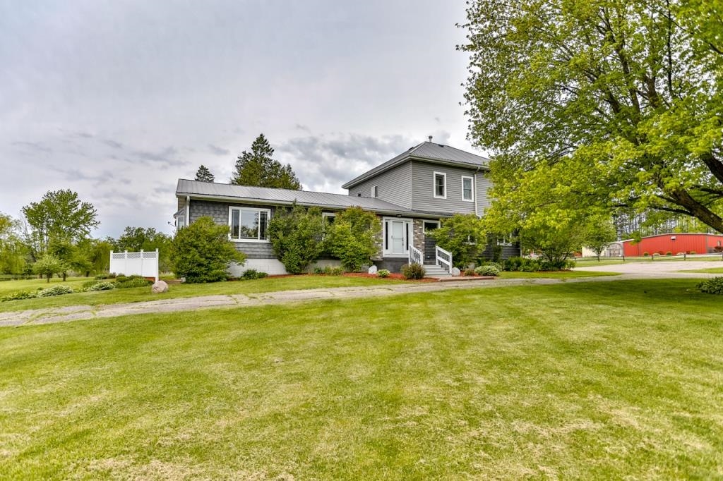 709 W VILLAGE LIMITS ROAD, Athens, Wisconsin 54411, 5 Bedrooms Bedrooms, ,2 BathroomsBathrooms,Residential,For Sale,709 W VILLAGE LIMITS ROAD,22502258
