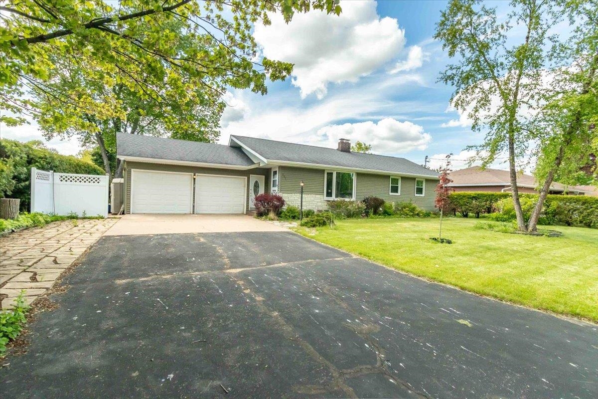 2931 NORTH AVENUE, Wisconsin Rapids, Wisconsin 54495, 3 Bedrooms Bedrooms, ,1 BathroomBathrooms,Residential,For Sale,2931 NORTH AVENUE,22502259