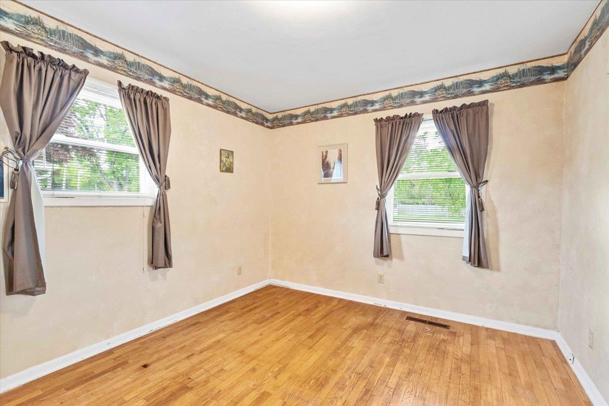 2931 NORTH AVENUE, Wisconsin Rapids, Wisconsin 54495, 3 Bedrooms Bedrooms, ,1 BathroomBathrooms,Residential,For Sale,2931 NORTH AVENUE,22502259