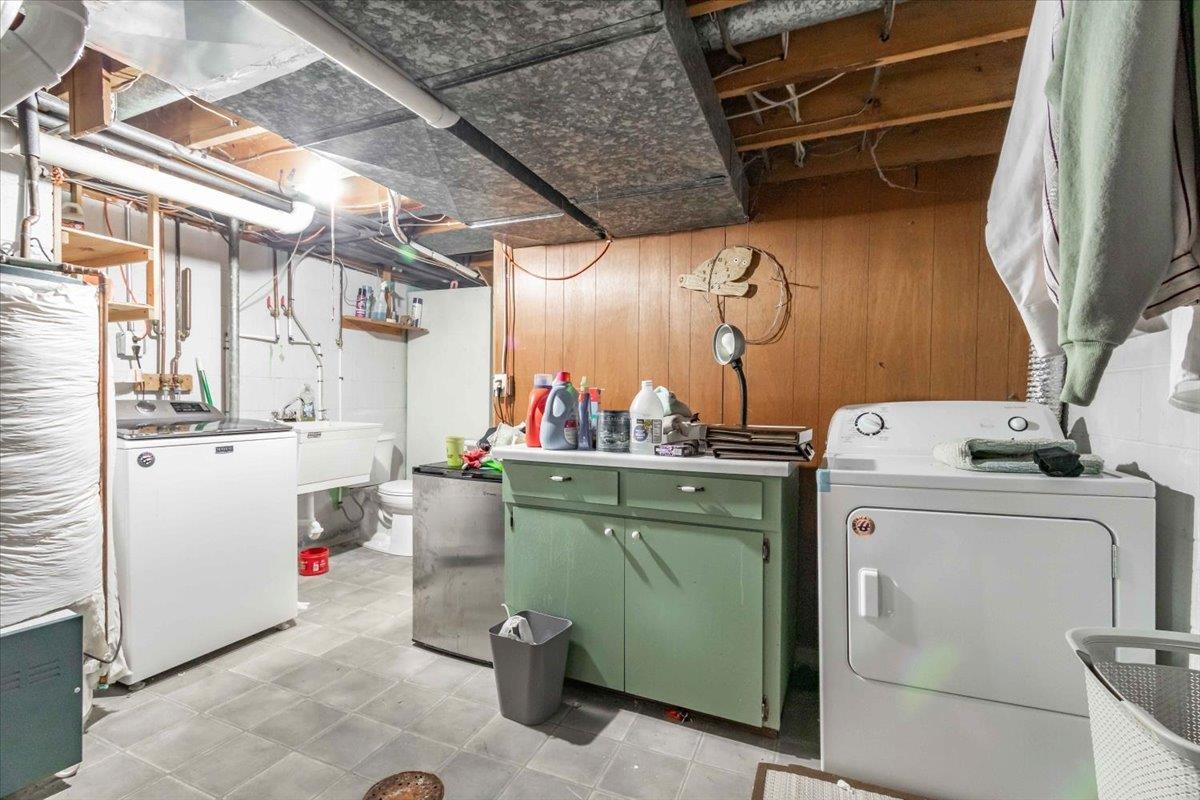 2931 NORTH AVENUE, Wisconsin Rapids, Wisconsin 54495, 3 Bedrooms Bedrooms, ,1 BathroomBathrooms,Residential,For Sale,2931 NORTH AVENUE,22502259