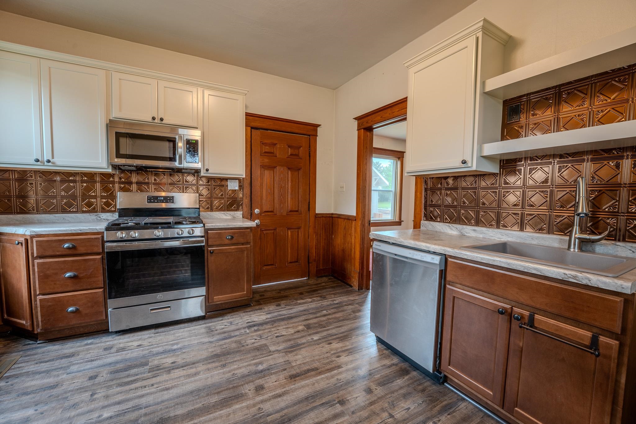 1401 N 2ND STREET, Wausau, Wisconsin 54403, 3 Bedrooms Bedrooms, ,1 BathroomBathrooms,Residential,For Sale,1401 N 2ND STREET,22502261