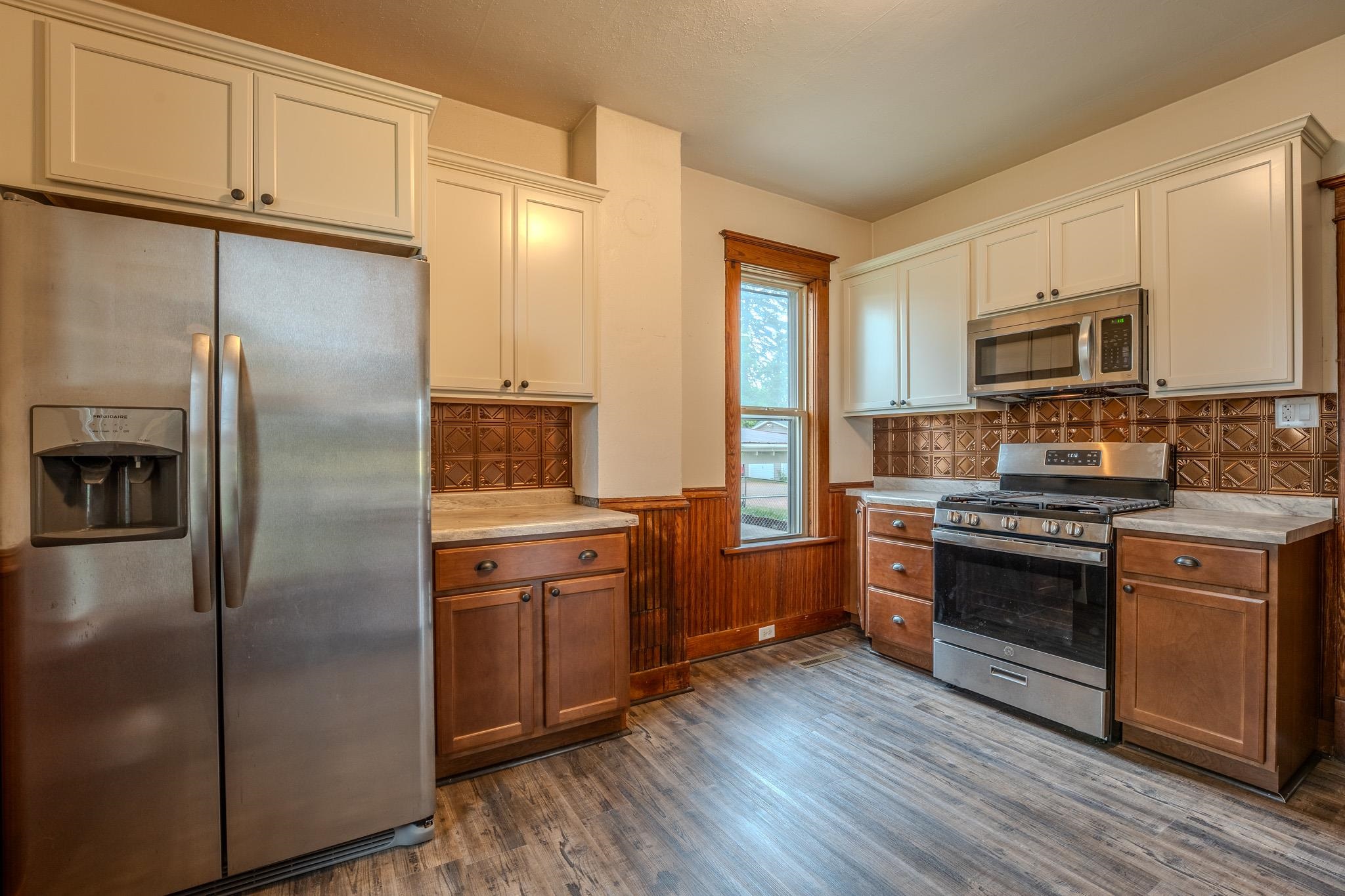 1401 N 2ND STREET, Wausau, Wisconsin 54403, 3 Bedrooms Bedrooms, ,1 BathroomBathrooms,Residential,For Sale,1401 N 2ND STREET,22502261