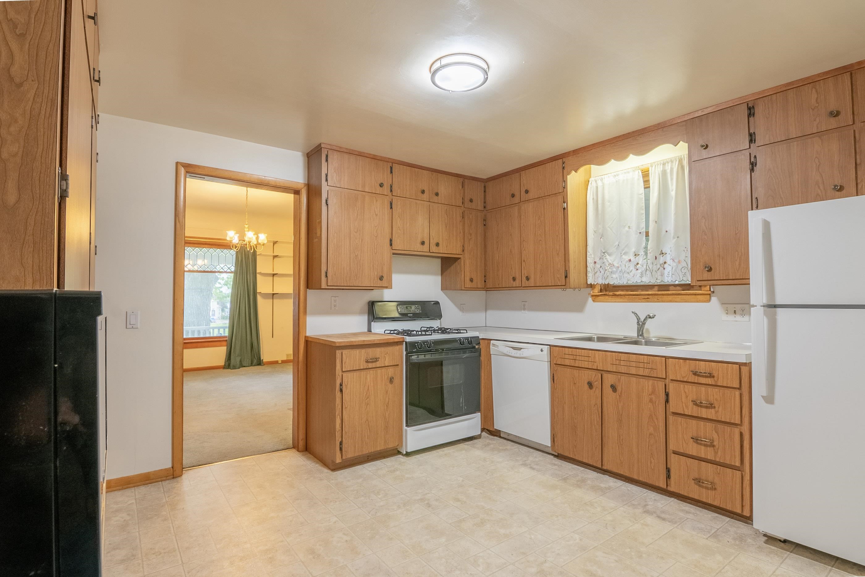 305 N 1ST STREET, Colby, Wisconsin 54421, 4 Bedrooms Bedrooms, ,2 BathroomsBathrooms,Residential,For Sale,305 N 1ST STREET,22502263