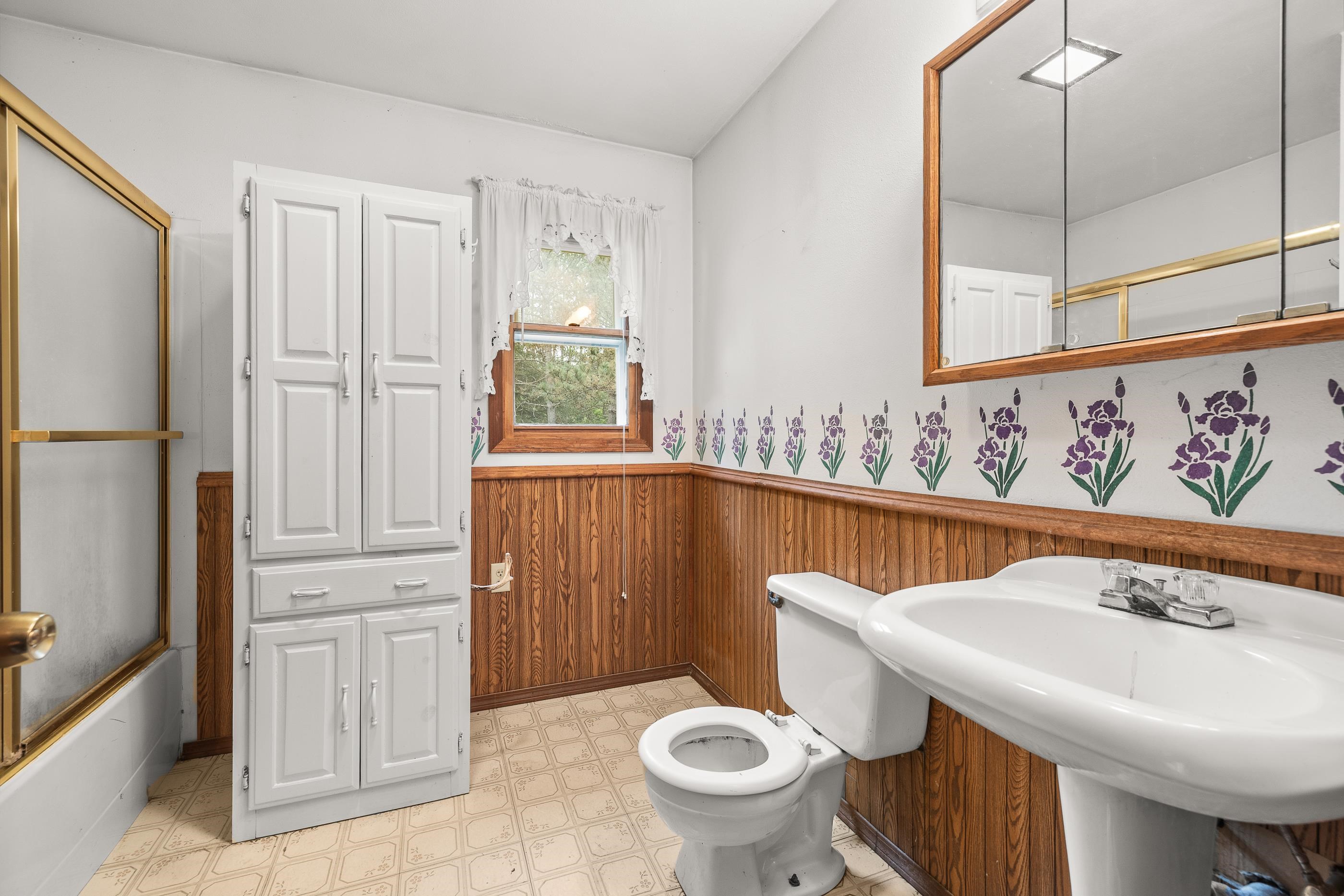 10533 2ND AVENUE, Almond, Wisconsin 54909, 3 Bedrooms Bedrooms, ,1 BathroomBathrooms,Residential,For Sale,10533 2ND AVENUE,22502264
