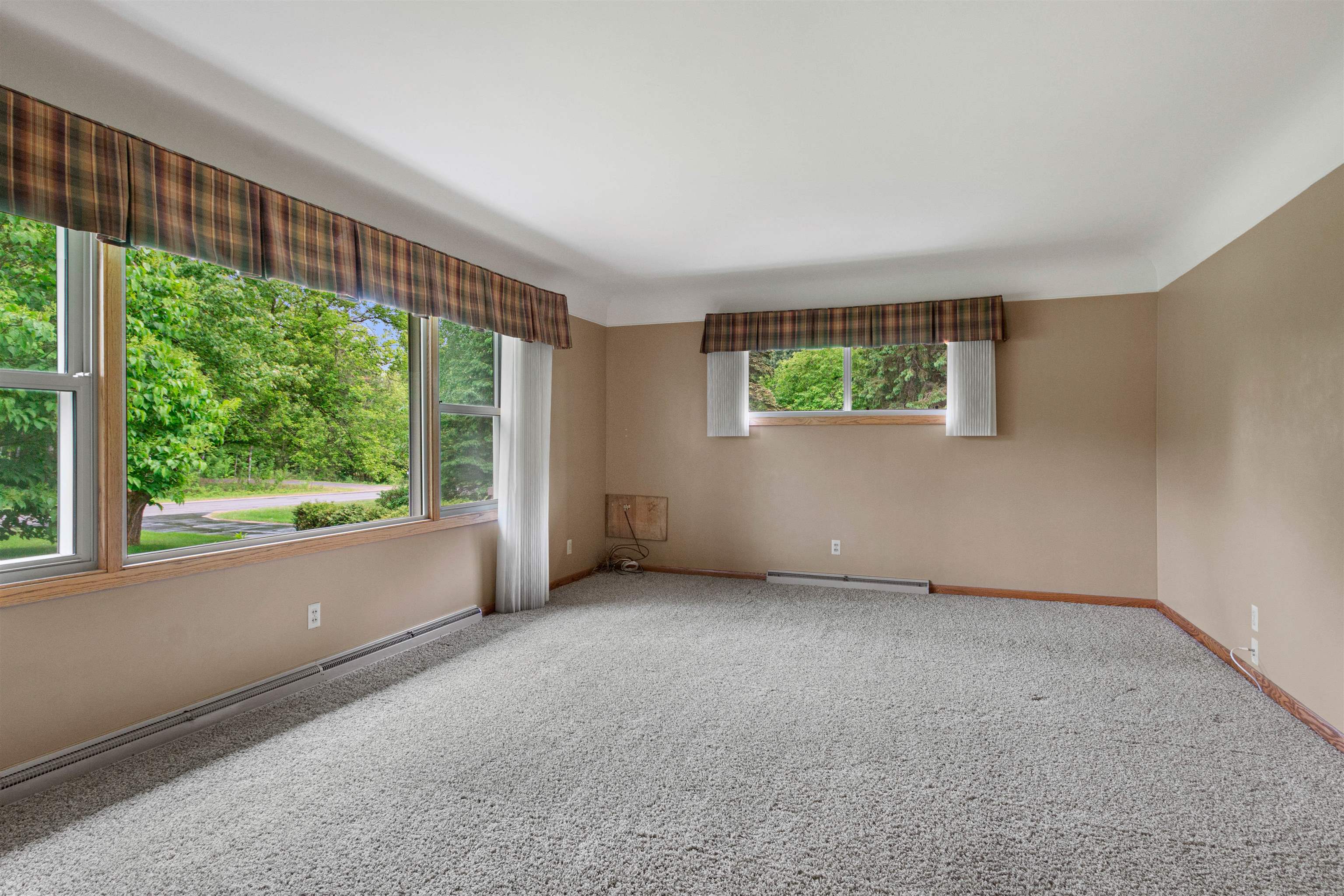 3594 SUNSET DRIVE NORTH, Stevens Point, Wisconsin 54482, 4 Bedrooms Bedrooms, ,2 BathroomsBathrooms,Residential,For Sale,3594 SUNSET DRIVE NORTH,22502266