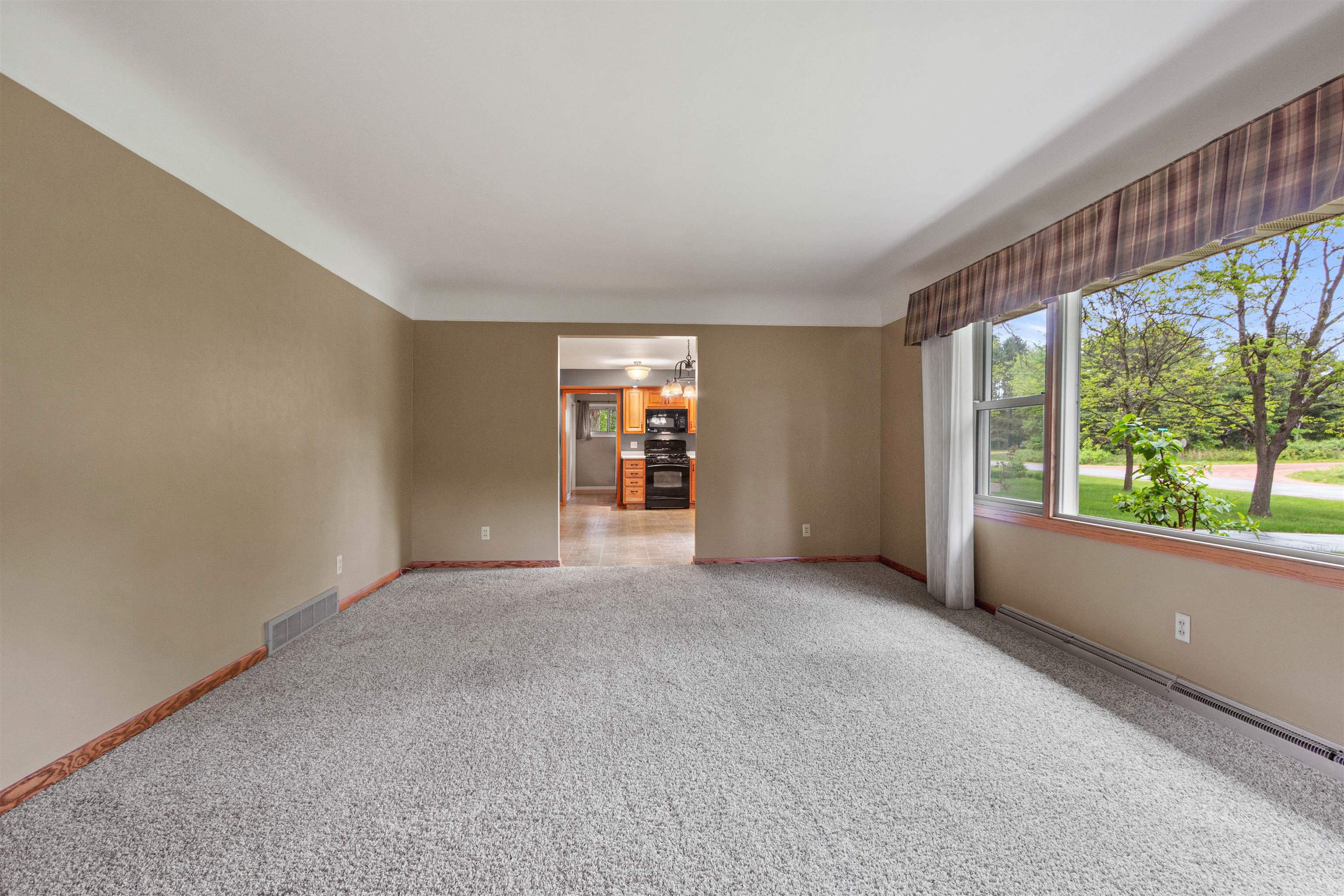 3594 SUNSET DRIVE NORTH, Stevens Point, Wisconsin 54482, 4 Bedrooms Bedrooms, ,2 BathroomsBathrooms,Residential,For Sale,3594 SUNSET DRIVE NORTH,22502266