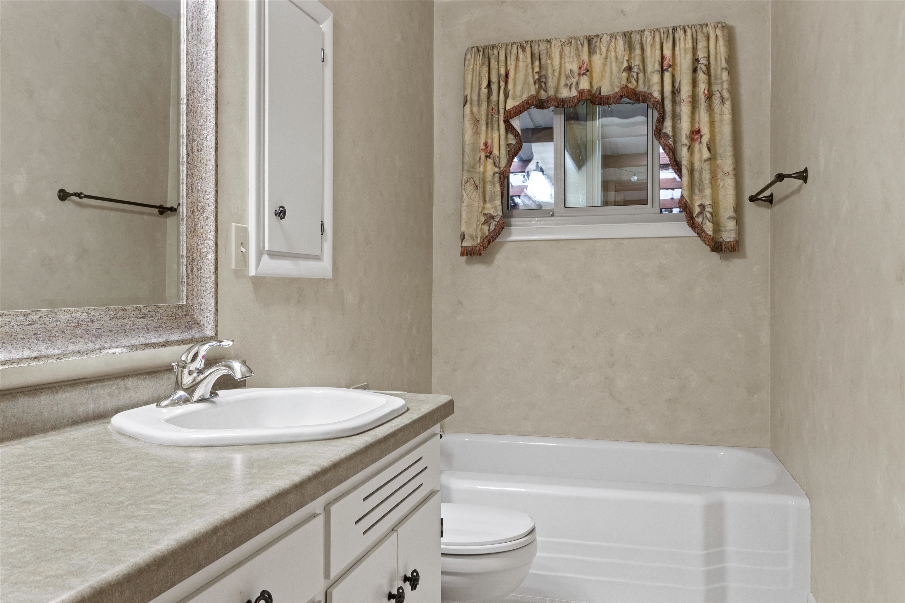 3594 SUNSET DRIVE NORTH, Stevens Point, Wisconsin 54482, 4 Bedrooms Bedrooms, ,2 BathroomsBathrooms,Residential,For Sale,3594 SUNSET DRIVE NORTH,22502266