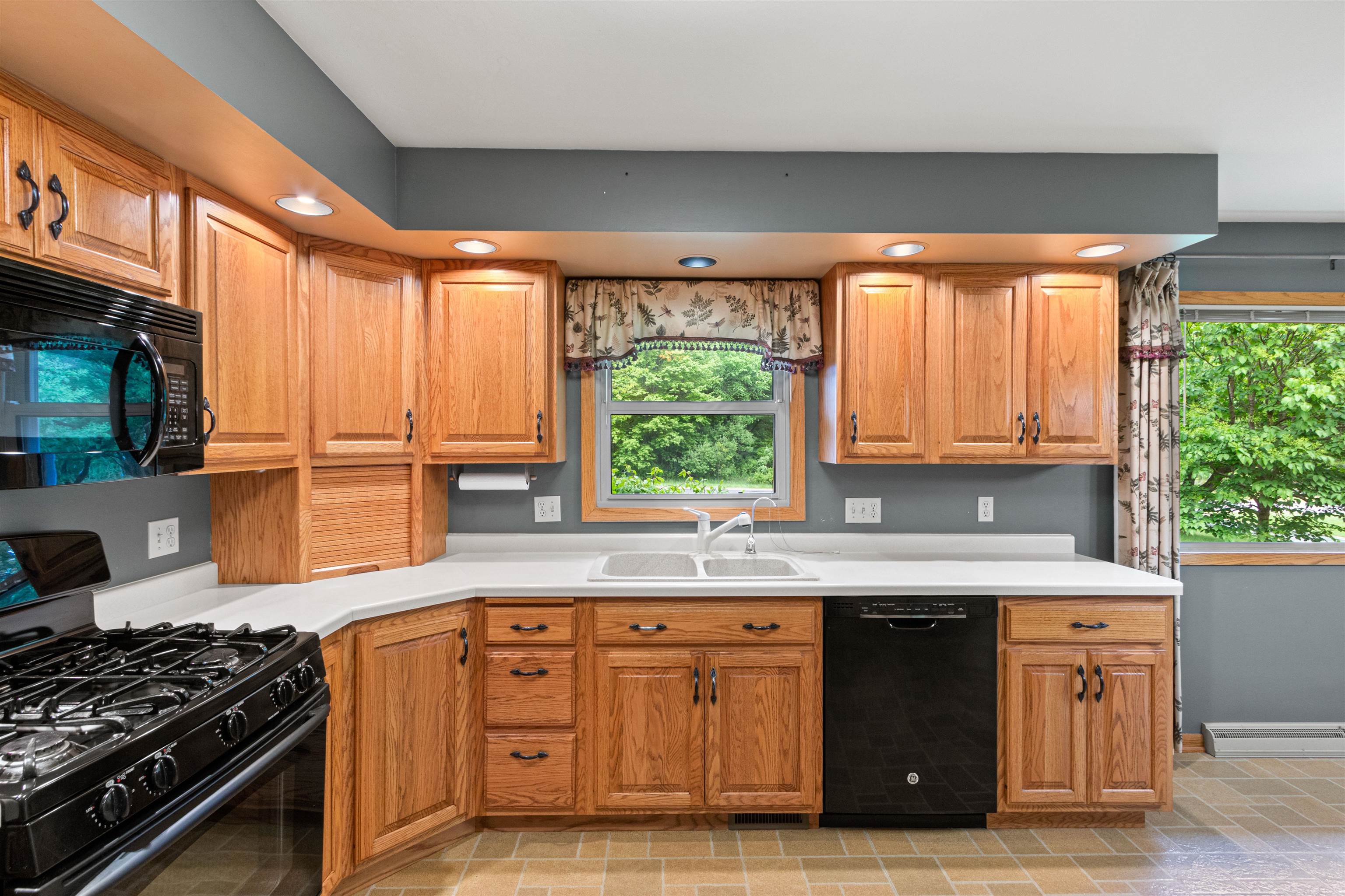3594 SUNSET DRIVE NORTH, Stevens Point, Wisconsin 54482, 4 Bedrooms Bedrooms, ,2 BathroomsBathrooms,Residential,For Sale,3594 SUNSET DRIVE NORTH,22502266