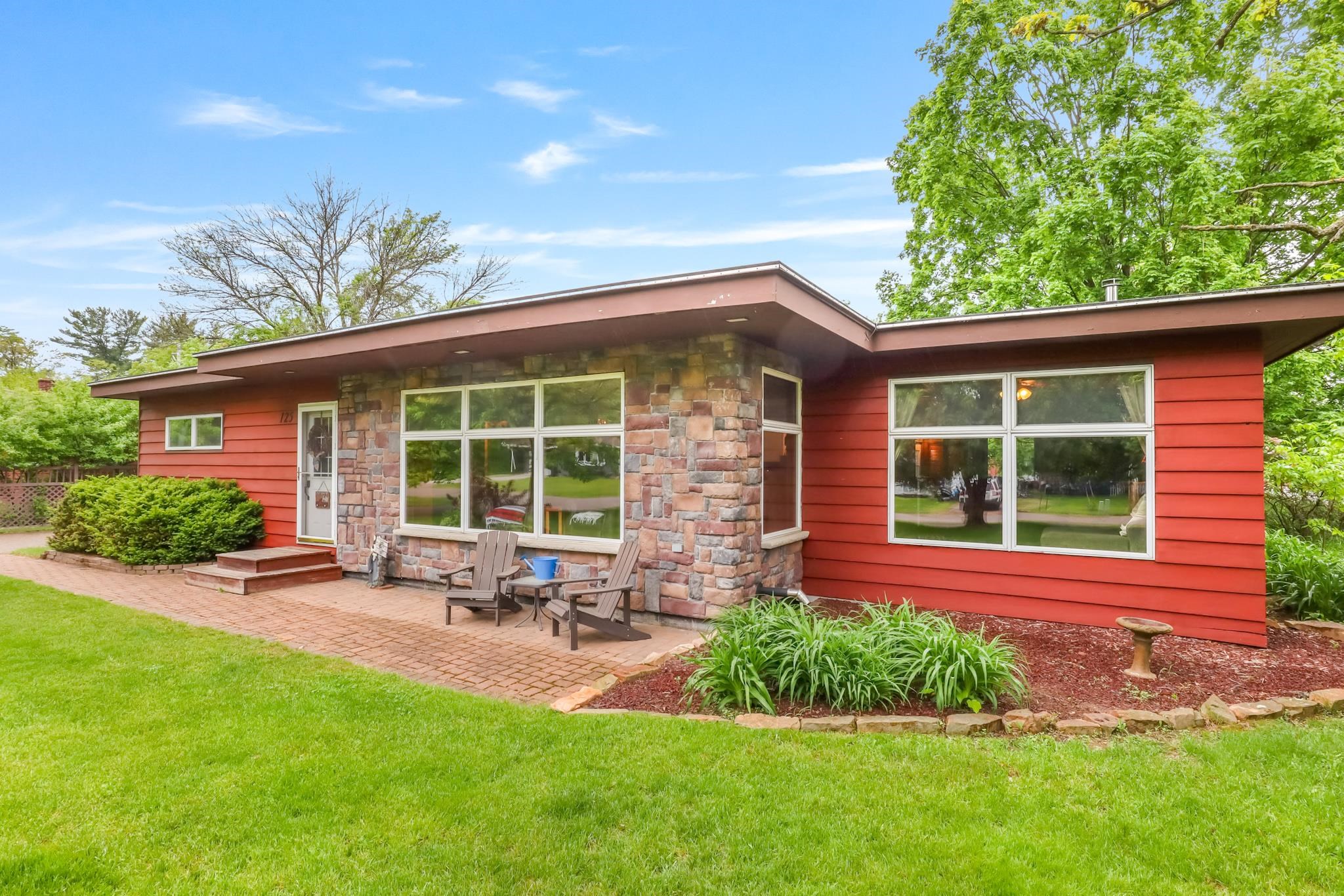 125 W WILLOW STREET, Stevens Point, Wisconsin 54481, 4 Bedrooms Bedrooms, ,2 BathroomsBathrooms,Residential,For Sale,125 W WILLOW STREET,22502267
