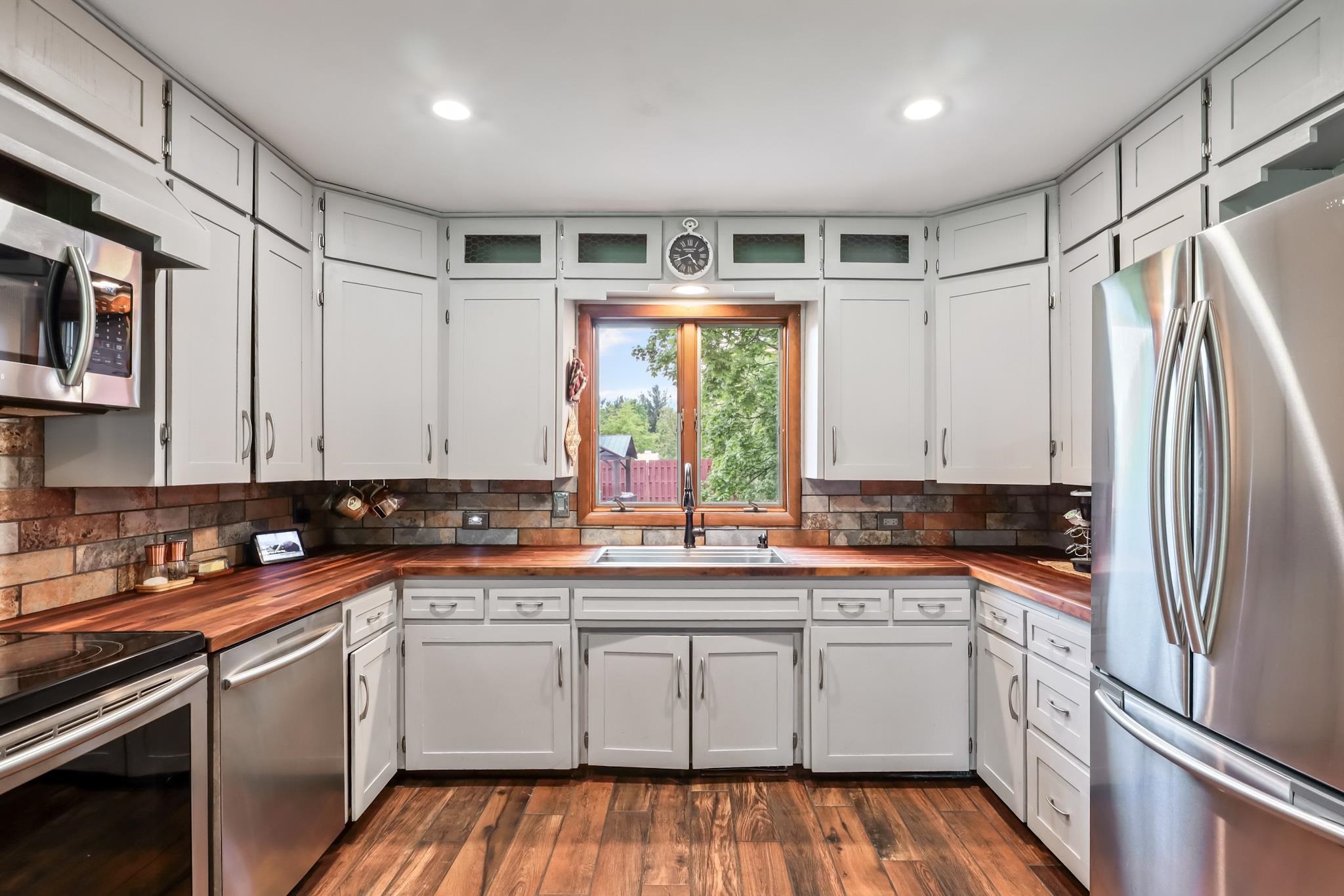 125 W WILLOW STREET, Stevens Point, Wisconsin 54481, 4 Bedrooms Bedrooms, ,2 BathroomsBathrooms,Residential,For Sale,125 W WILLOW STREET,22502267