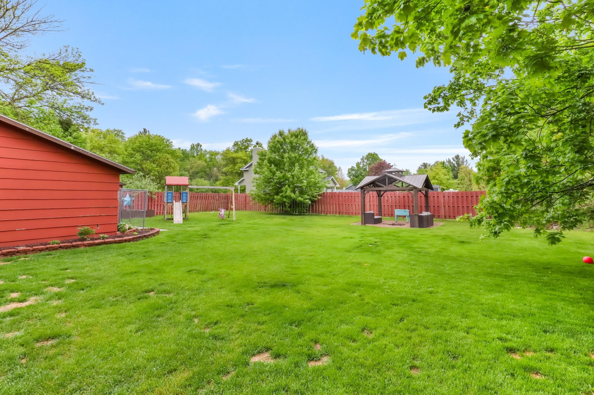 125 W WILLOW STREET, Stevens Point, Wisconsin 54481, 4 Bedrooms Bedrooms, ,2 BathroomsBathrooms,Residential,For Sale,125 W WILLOW STREET,22502267