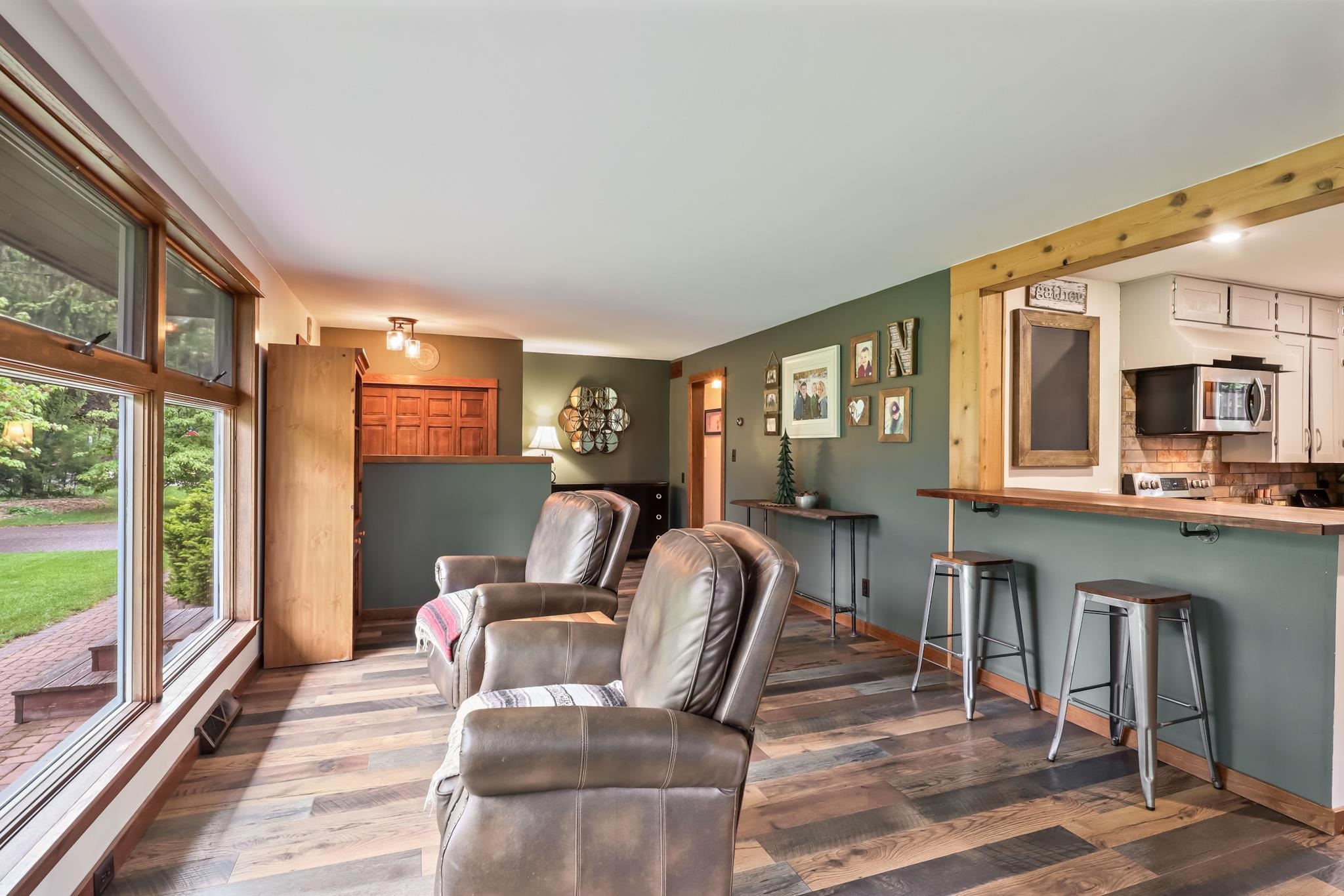 125 W WILLOW STREET, Stevens Point, Wisconsin 54481, 4 Bedrooms Bedrooms, ,2 BathroomsBathrooms,Residential,For Sale,125 W WILLOW STREET,22502267