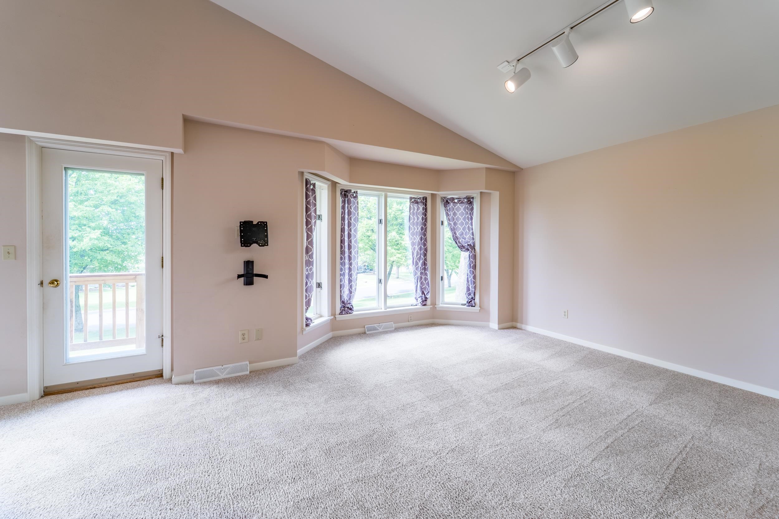 1255 EASTHILL DRIVE, Wausau, Wisconsin 54403, 3 Bedrooms Bedrooms, ,2 BathroomsBathrooms,Residential,For Sale,1255 EASTHILL DRIVE,22502268