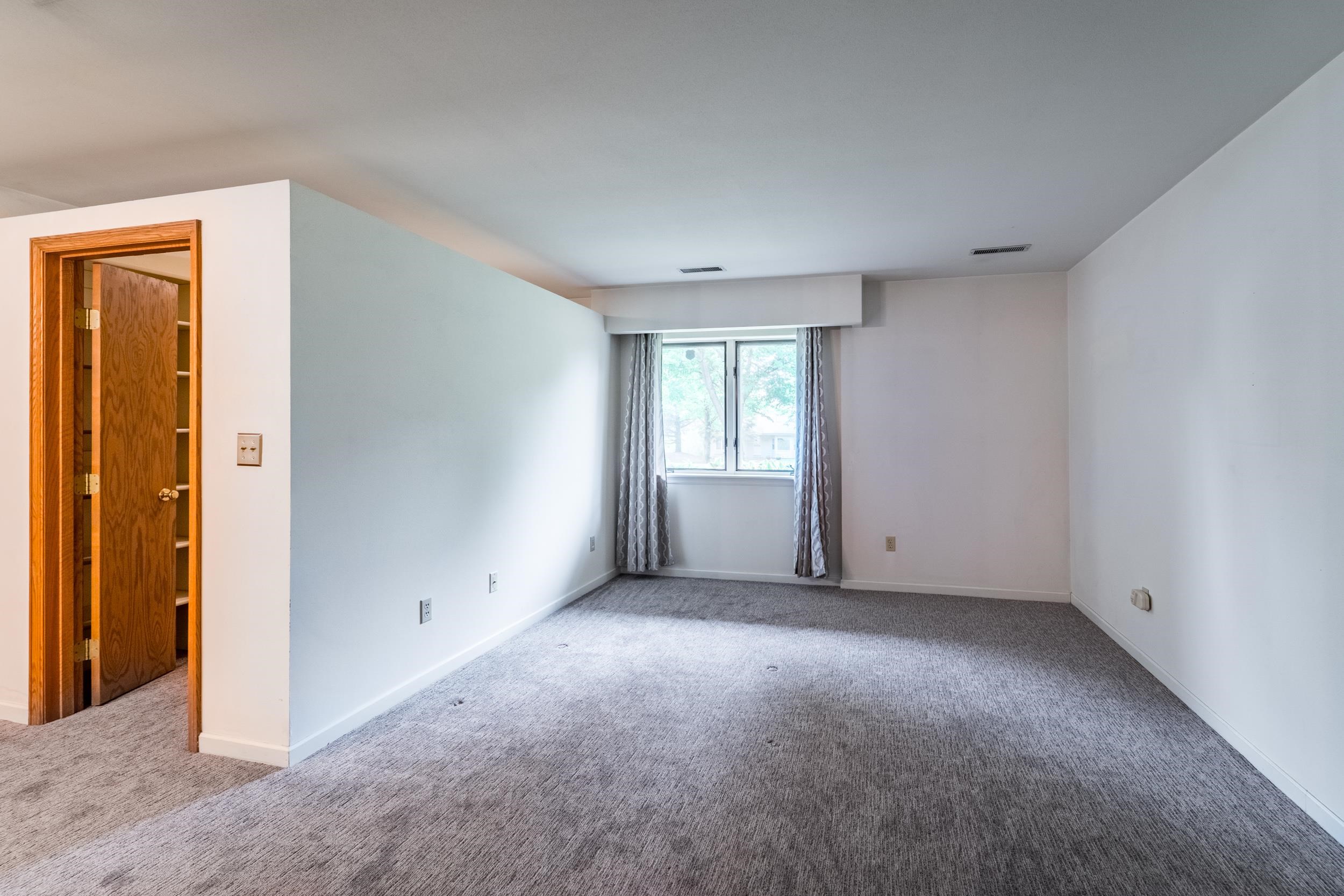 1255 EASTHILL DRIVE, Wausau, Wisconsin 54403, 3 Bedrooms Bedrooms, ,2 BathroomsBathrooms,Residential,For Sale,1255 EASTHILL DRIVE,22502268