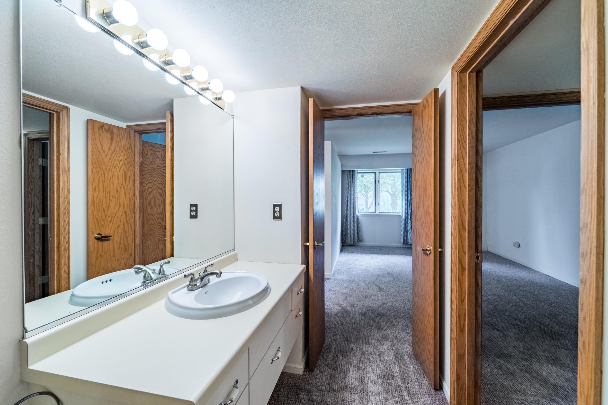 1255 EASTHILL DRIVE, Wausau, Wisconsin 54403, 3 Bedrooms Bedrooms, ,2 BathroomsBathrooms,Residential,For Sale,1255 EASTHILL DRIVE,22502268