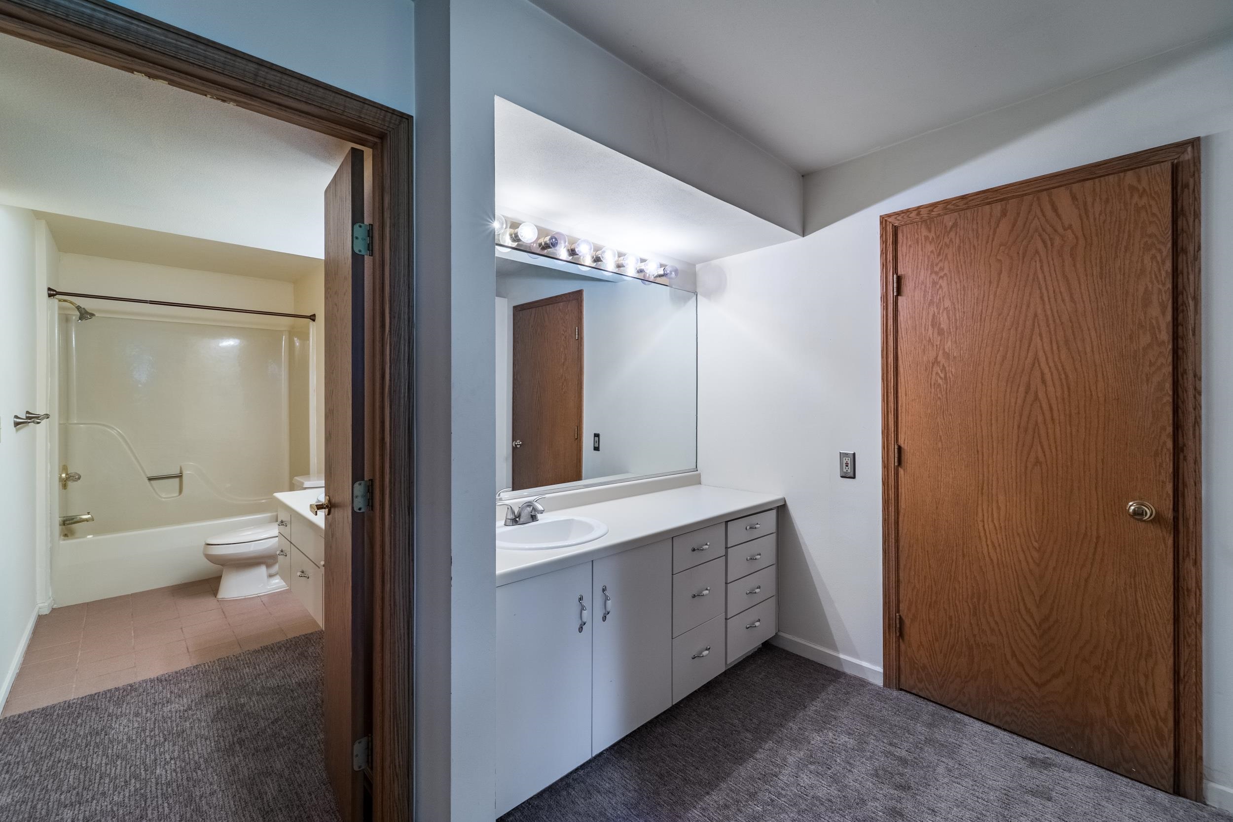 1255 EASTHILL DRIVE, Wausau, Wisconsin 54403, 3 Bedrooms Bedrooms, ,2 BathroomsBathrooms,Residential,For Sale,1255 EASTHILL DRIVE,22502268