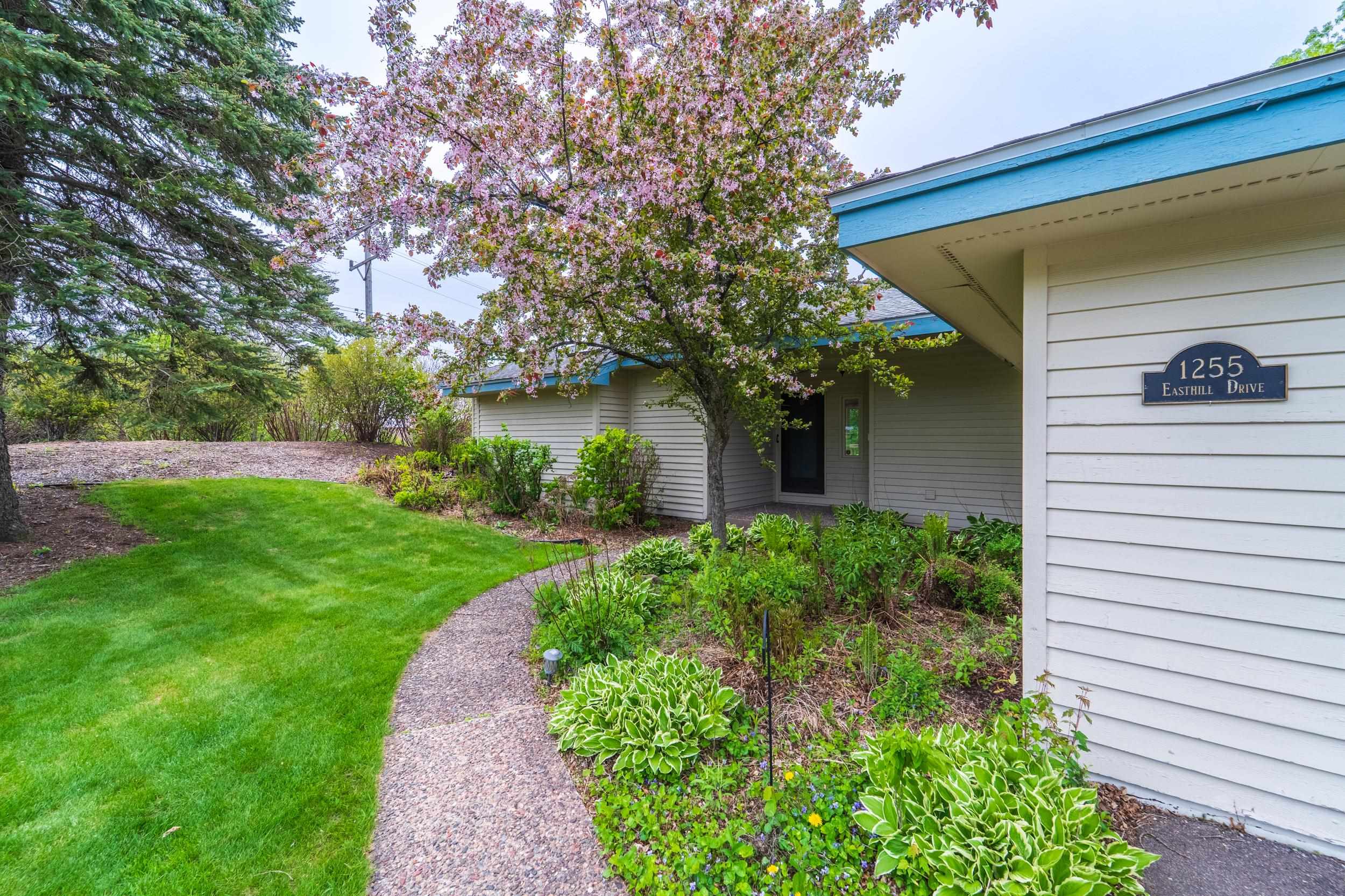 1255 EASTHILL DRIVE, Wausau, Wisconsin 54403, 3 Bedrooms Bedrooms, ,2 BathroomsBathrooms,Residential,For Sale,1255 EASTHILL DRIVE,22502268